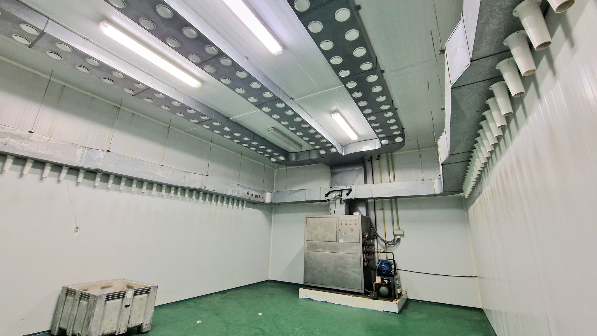 SECADERO DE EMBUTIDOS Y JAMONES TEFRIGO miniatura 4