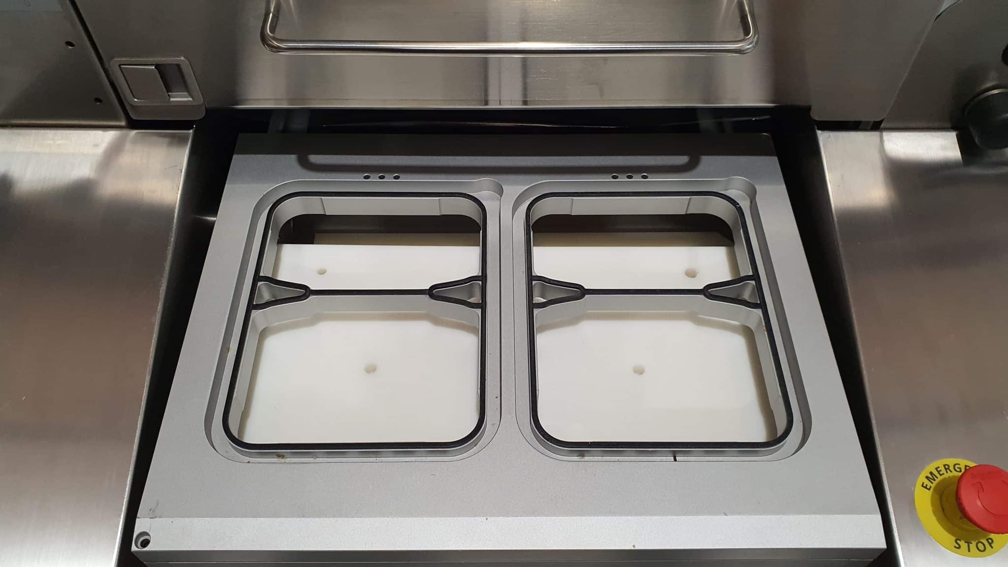 TERMOSELLADORA SEMI-AUTOMÁTICA ULMA SMART 300 miniatura 16