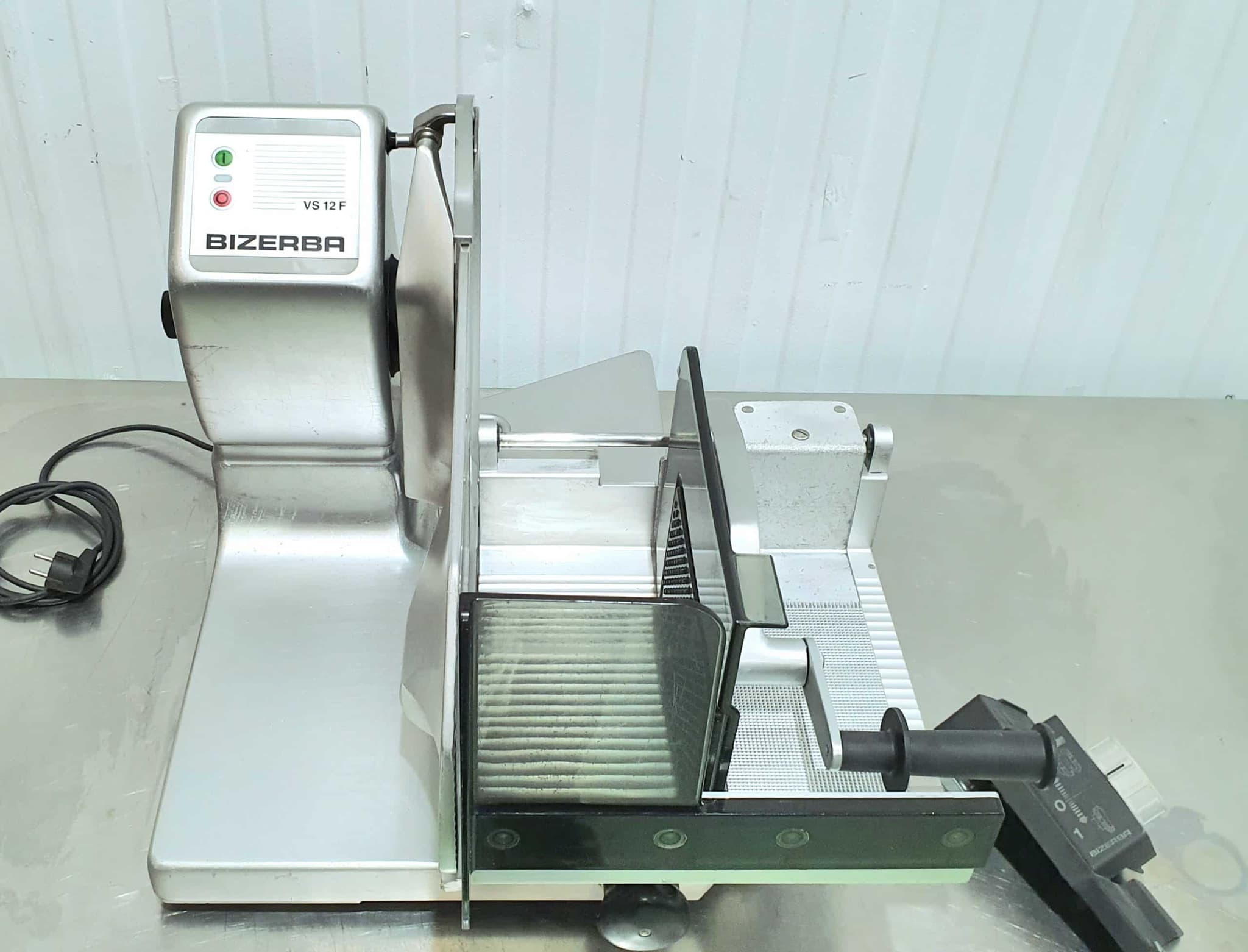 FILETEADORA MANUAL BIZERBA VS12F miniatura 5