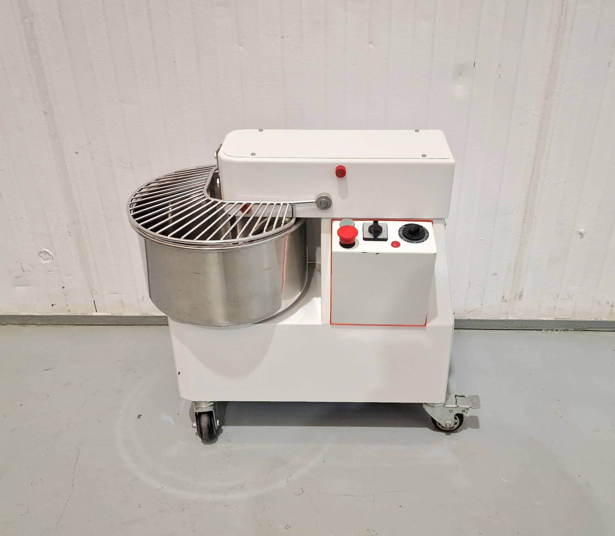 AMASADORA PANIFICADORA 22 LITROS miniatura 3