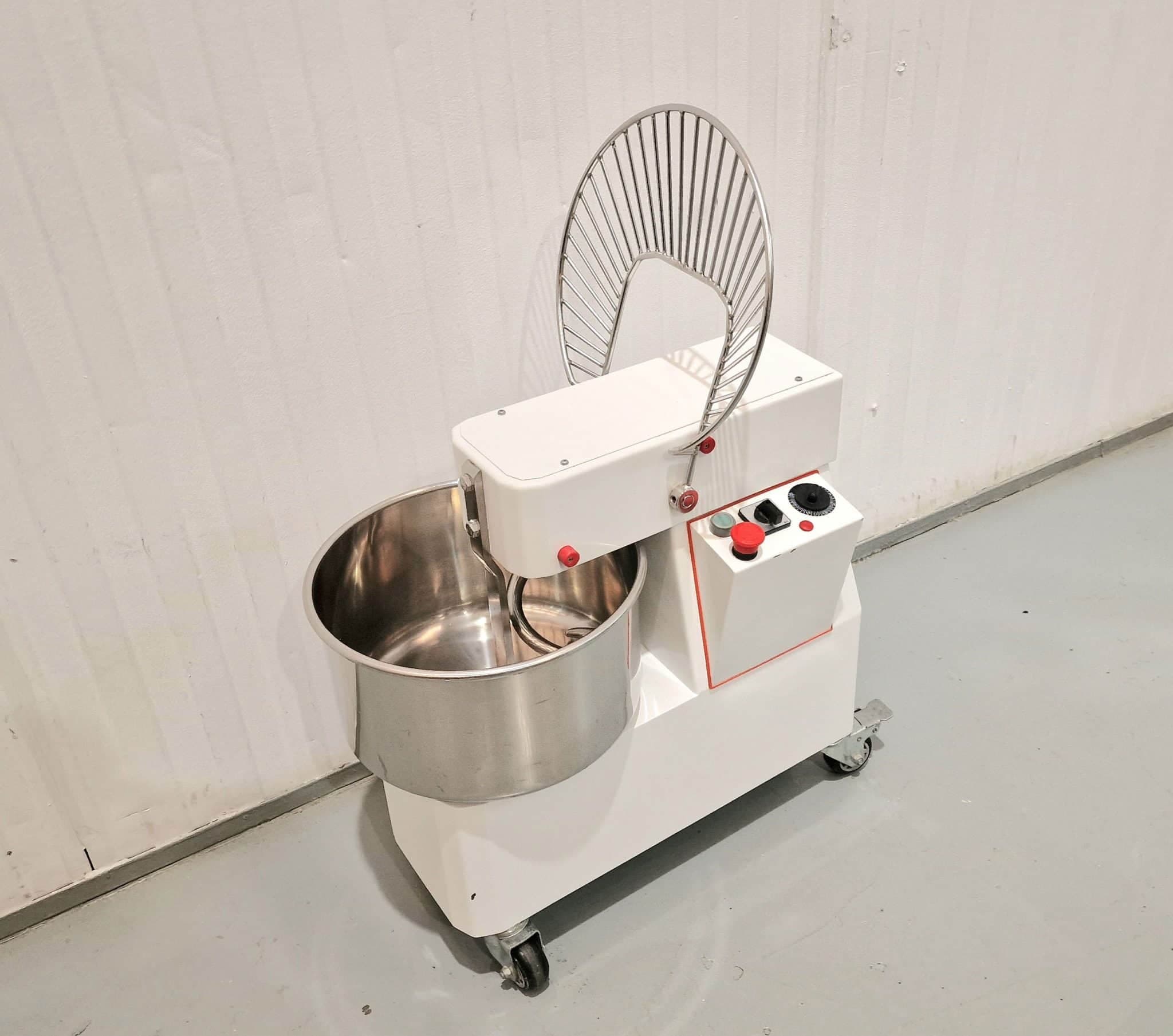 AMASADORA PANIFICADORA 22 LITROS miniatura 6