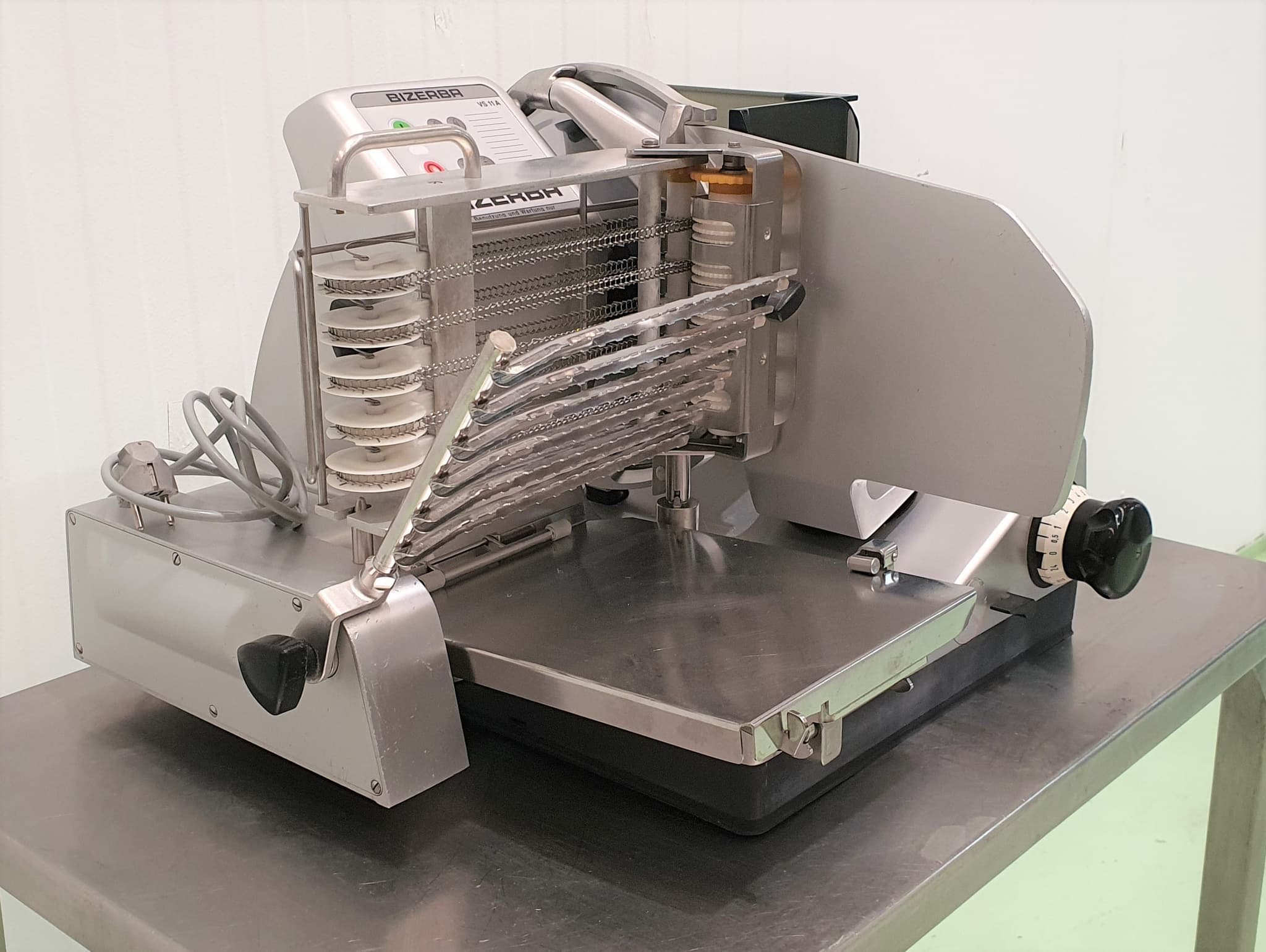 LONCHEADORA SEMI AUTOMÁTICA BIZERBA mod. VS11A miniatura 7