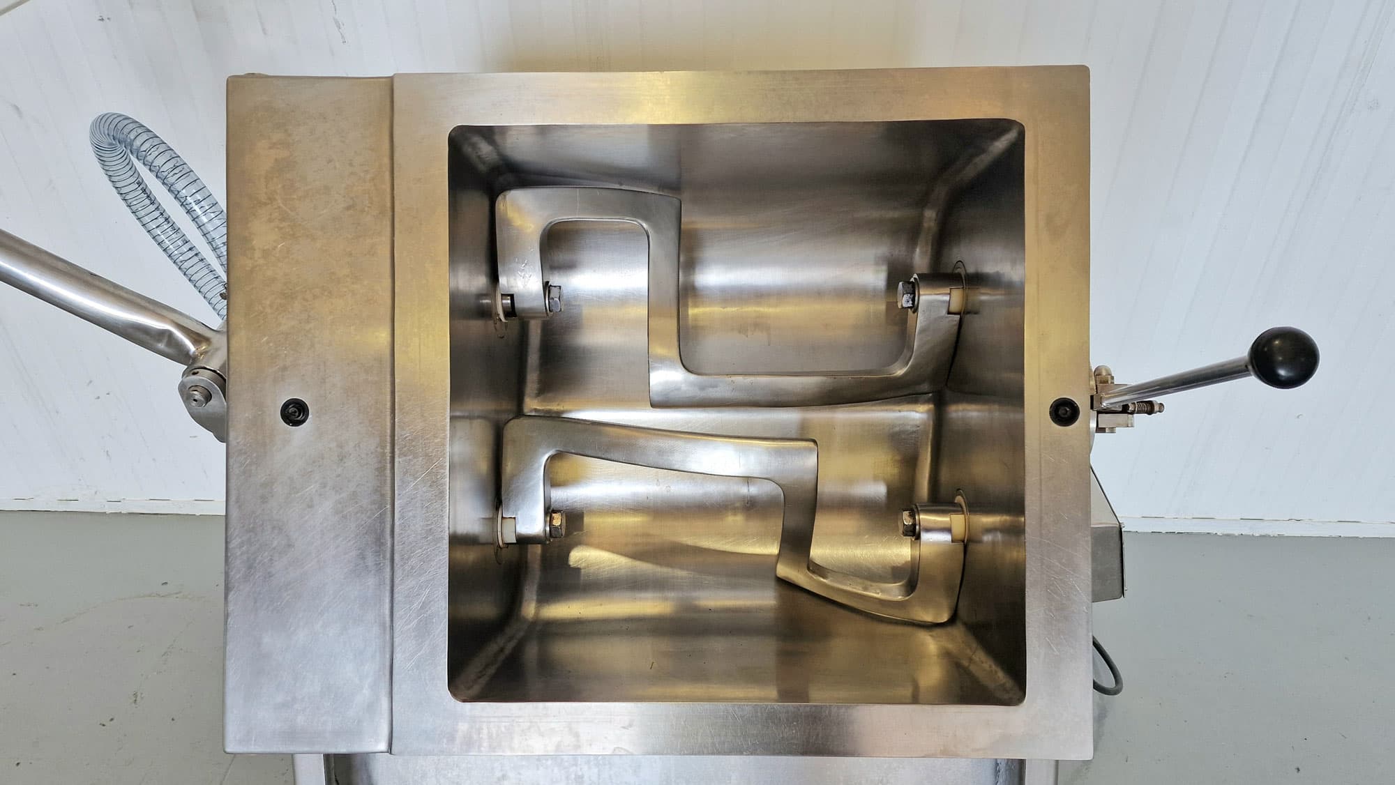 AMASADORA CON VACÍO T.VALL 150 L miniatura 6