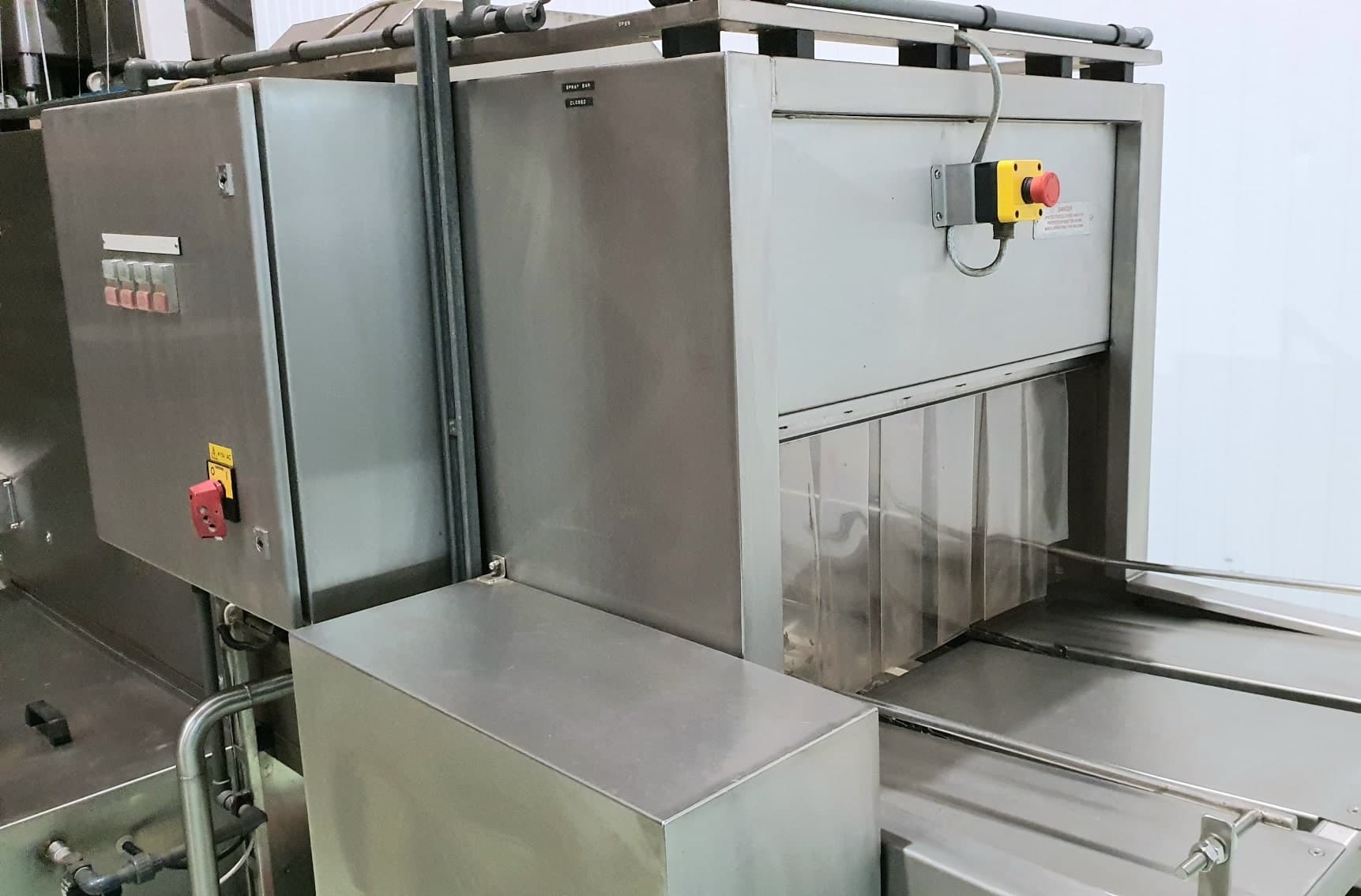 LAVADORA DE  CAJAS CRUSADER MODELO 600 miniatura 3