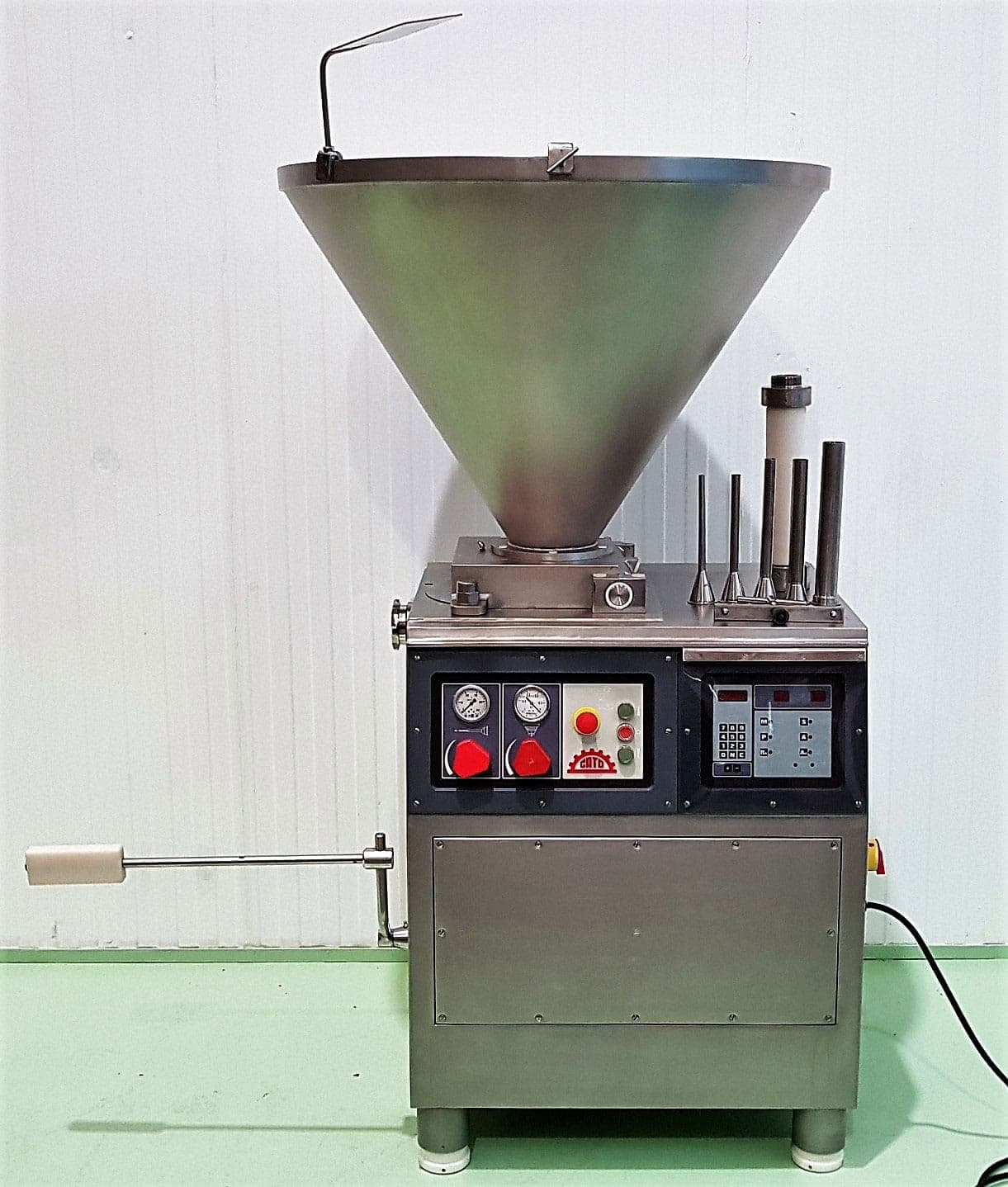 EMBUTIDORA CONTINUA CON VACÍO CATO EB1 miniatura 7