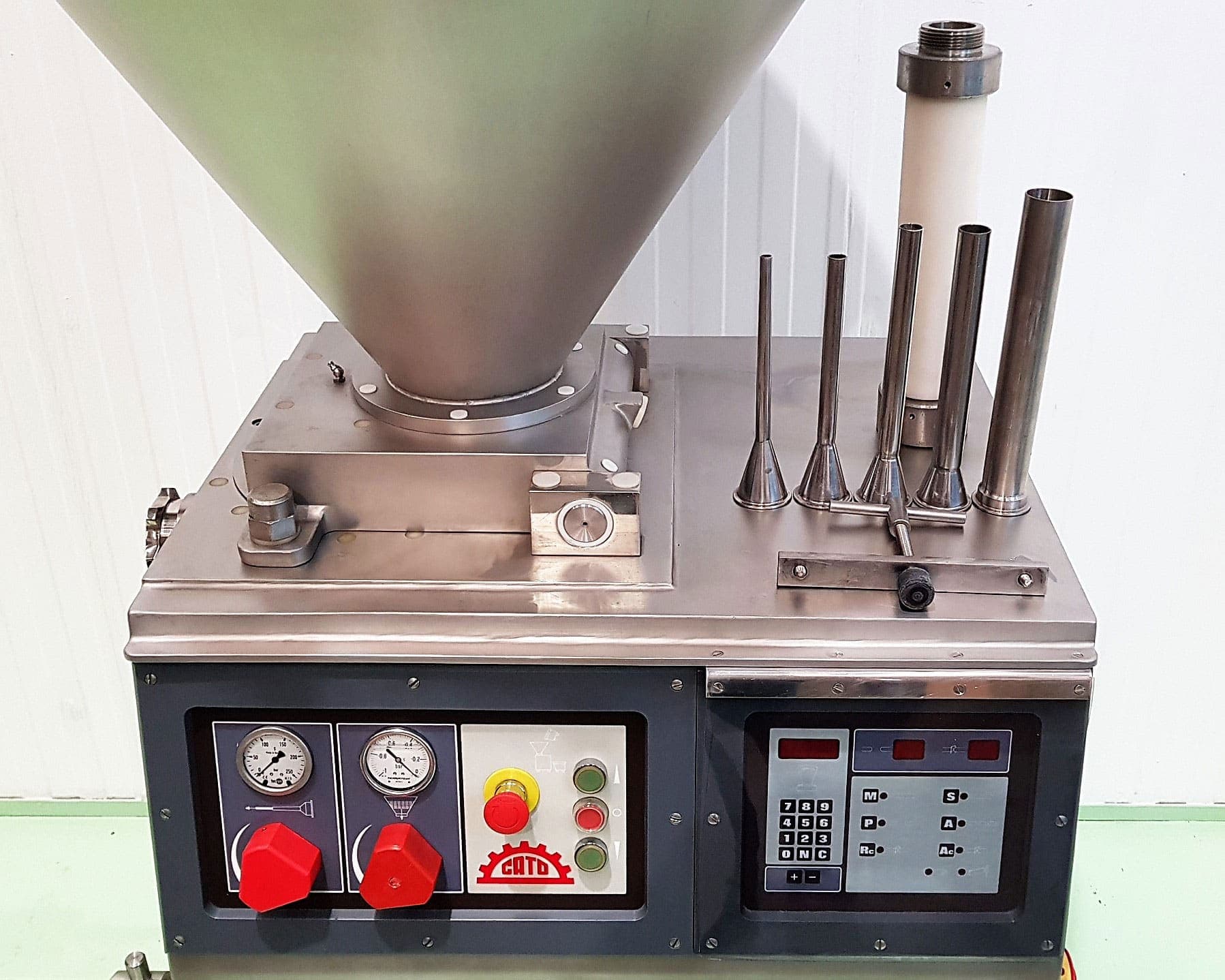 EMBUTIDORA CONTINUA CON VACÍO CATO EB1 miniatura 8