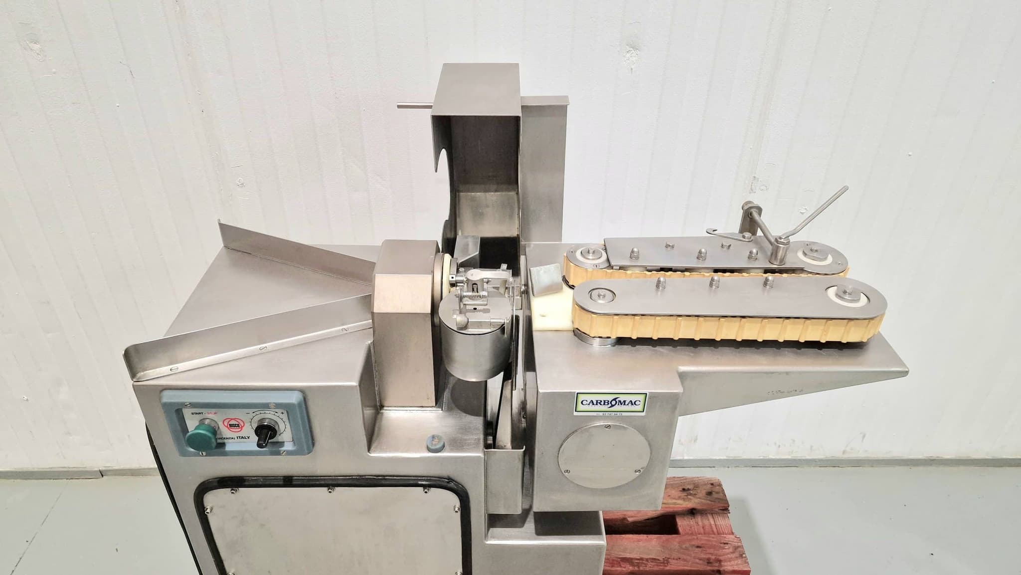 ATADORA PARA EMBUTIDOS AUTOMÁTICA RISCO RS12 miniatura 5