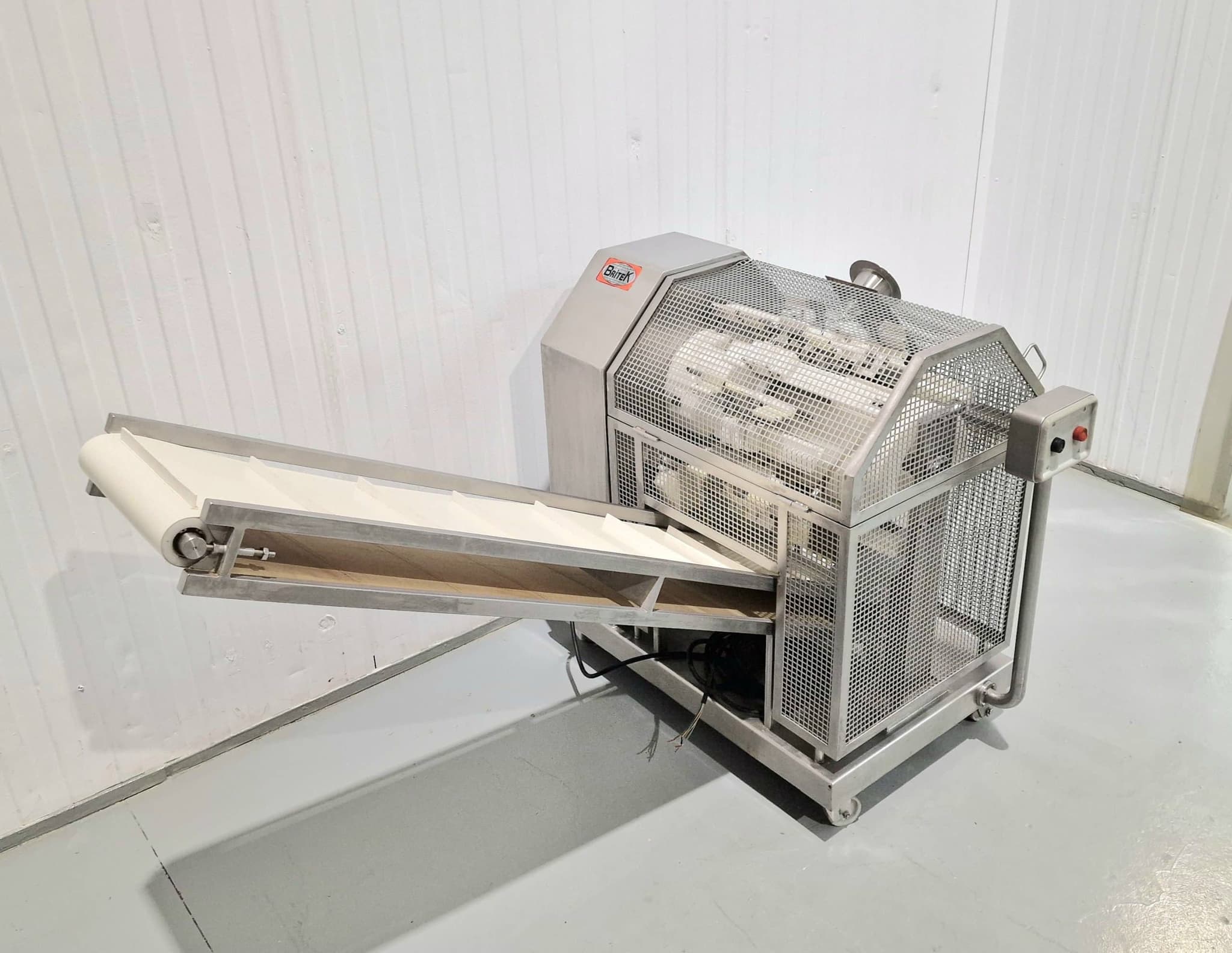 MÁQUINA PARA CORTAR SALCHICHAS RISCO RI miniatura 8