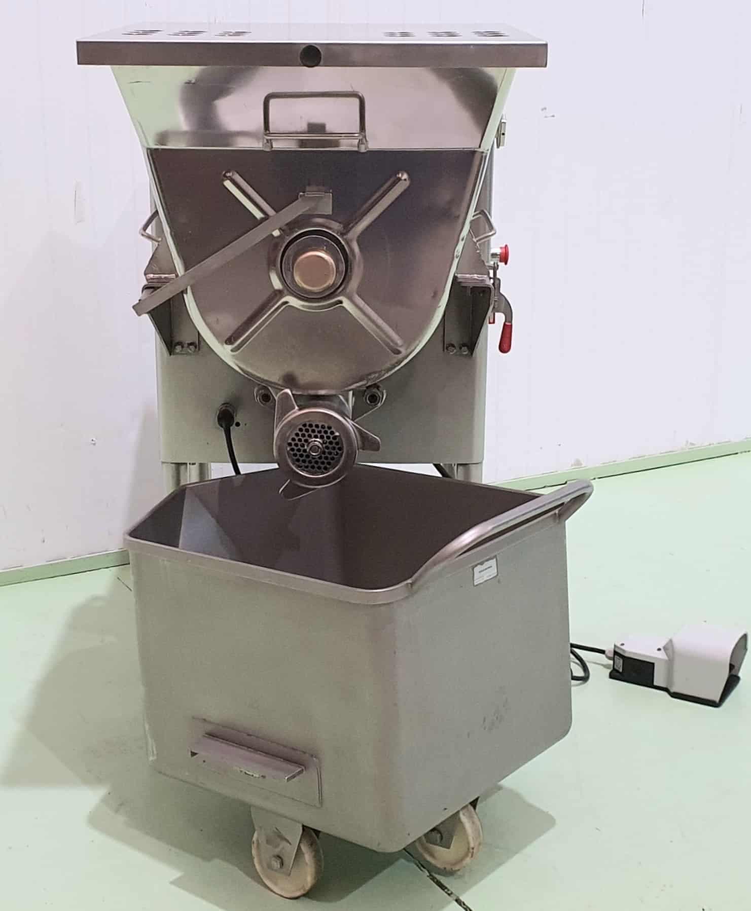 PICADORA AUTOMÁTICA LA MINERVA CE700S