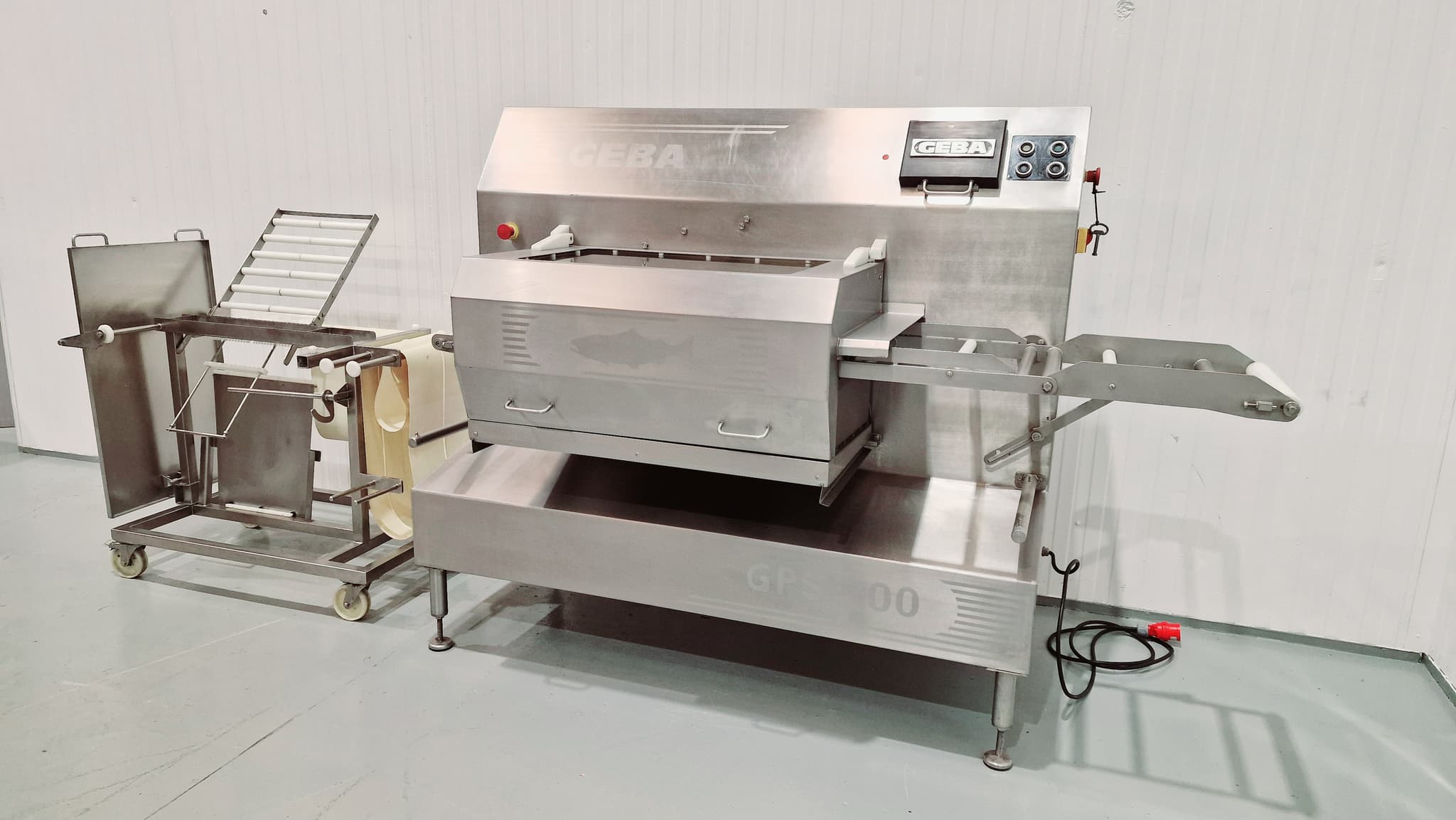 LONCHEADORA AUTOMÁTICA DE SALMÓN GEBA  GPS200