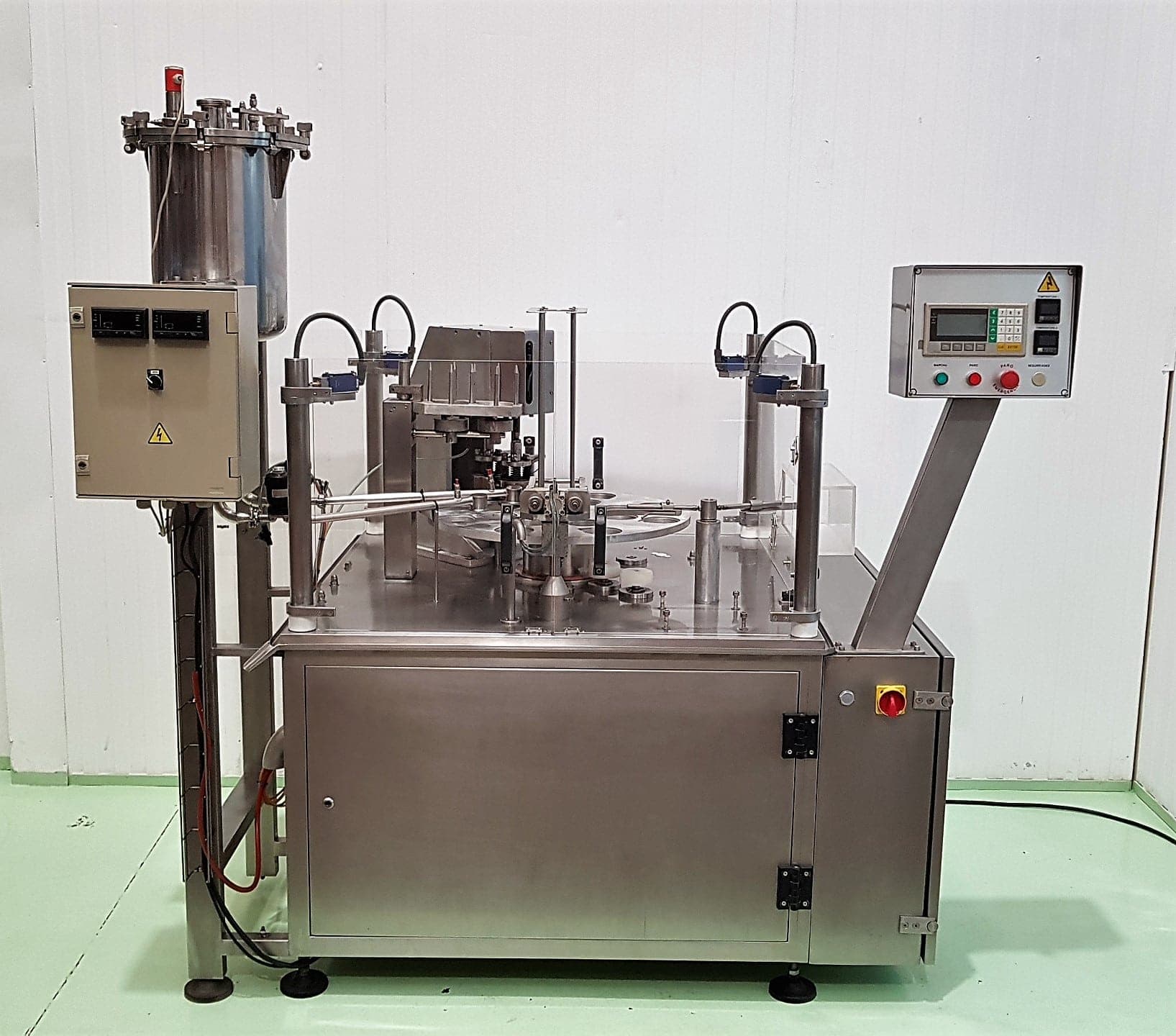 TERMOSELLADORA LLENADORA CERRADORA mod. EFABIND R4