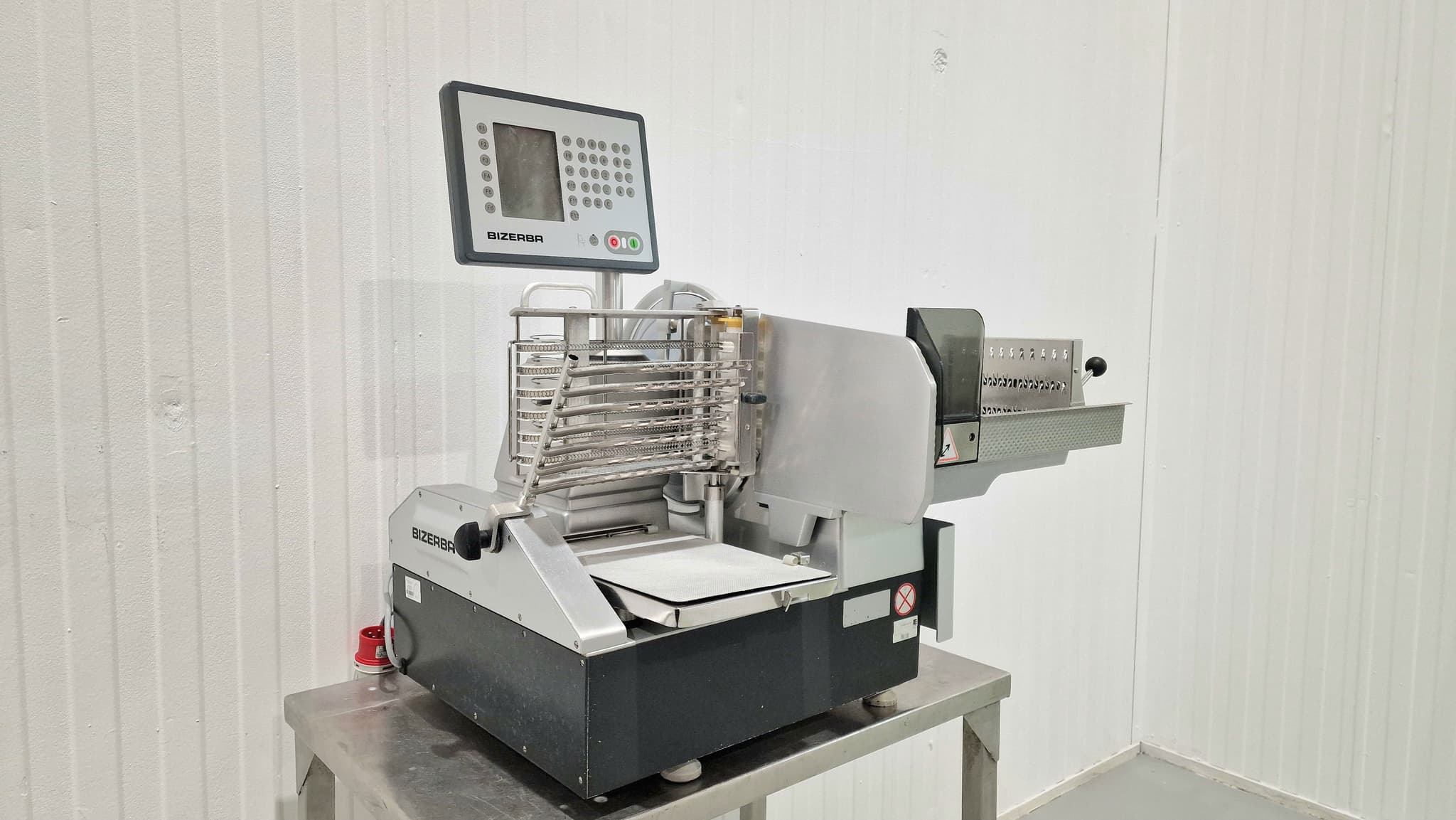 LONCHEADORA AUTOMÁTICA BIZERBA A404 REF.: 2172 miniatura 2