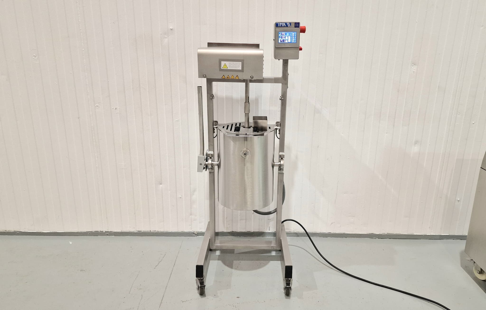 CUECE CREMAS ELÉCTRICO CON MEZCLADOR IMA 25 LITROS