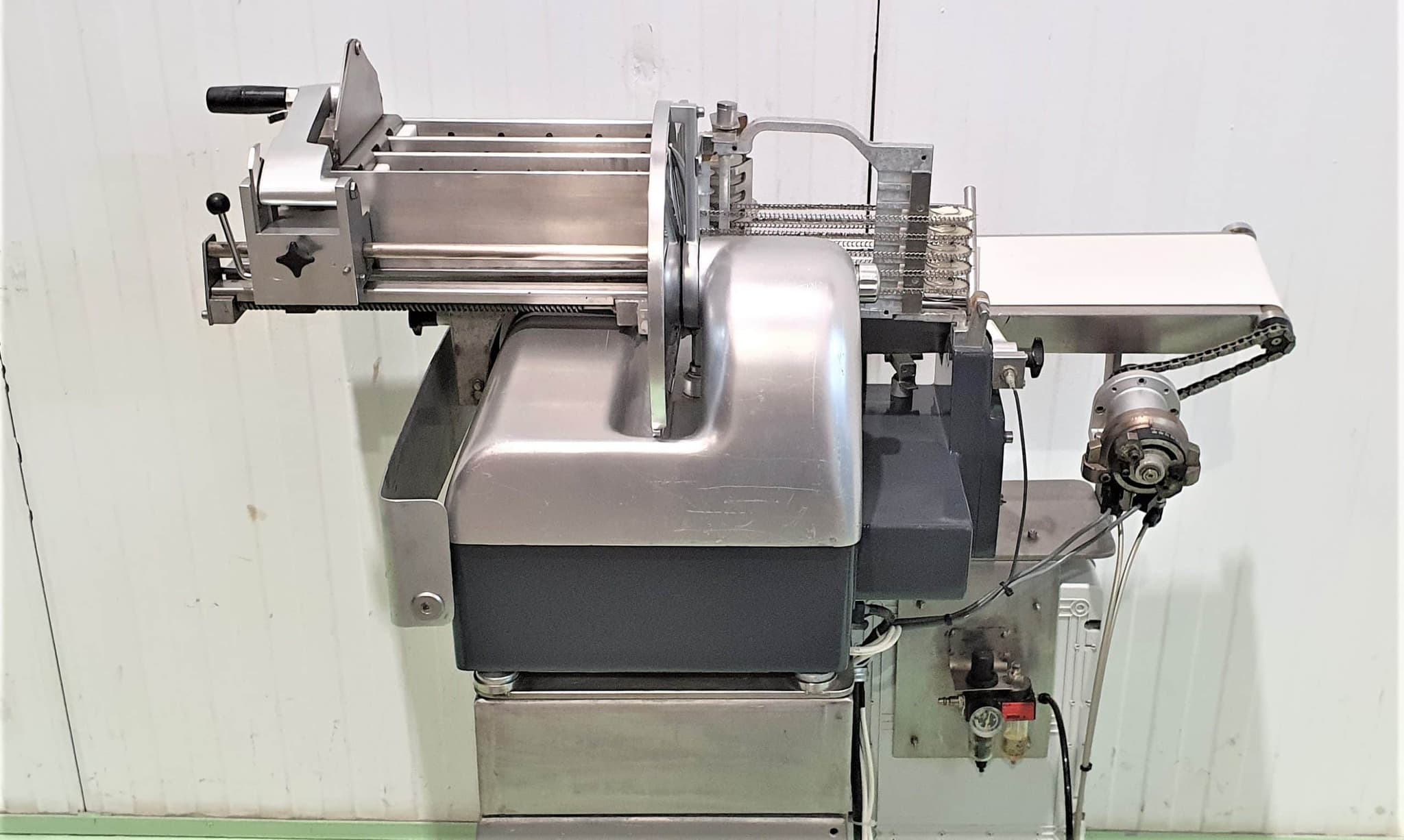 LONCHEADORA AUTOMÁTICA BIZERBA A330FB TRIPLE PRODUCTO miniatura 6