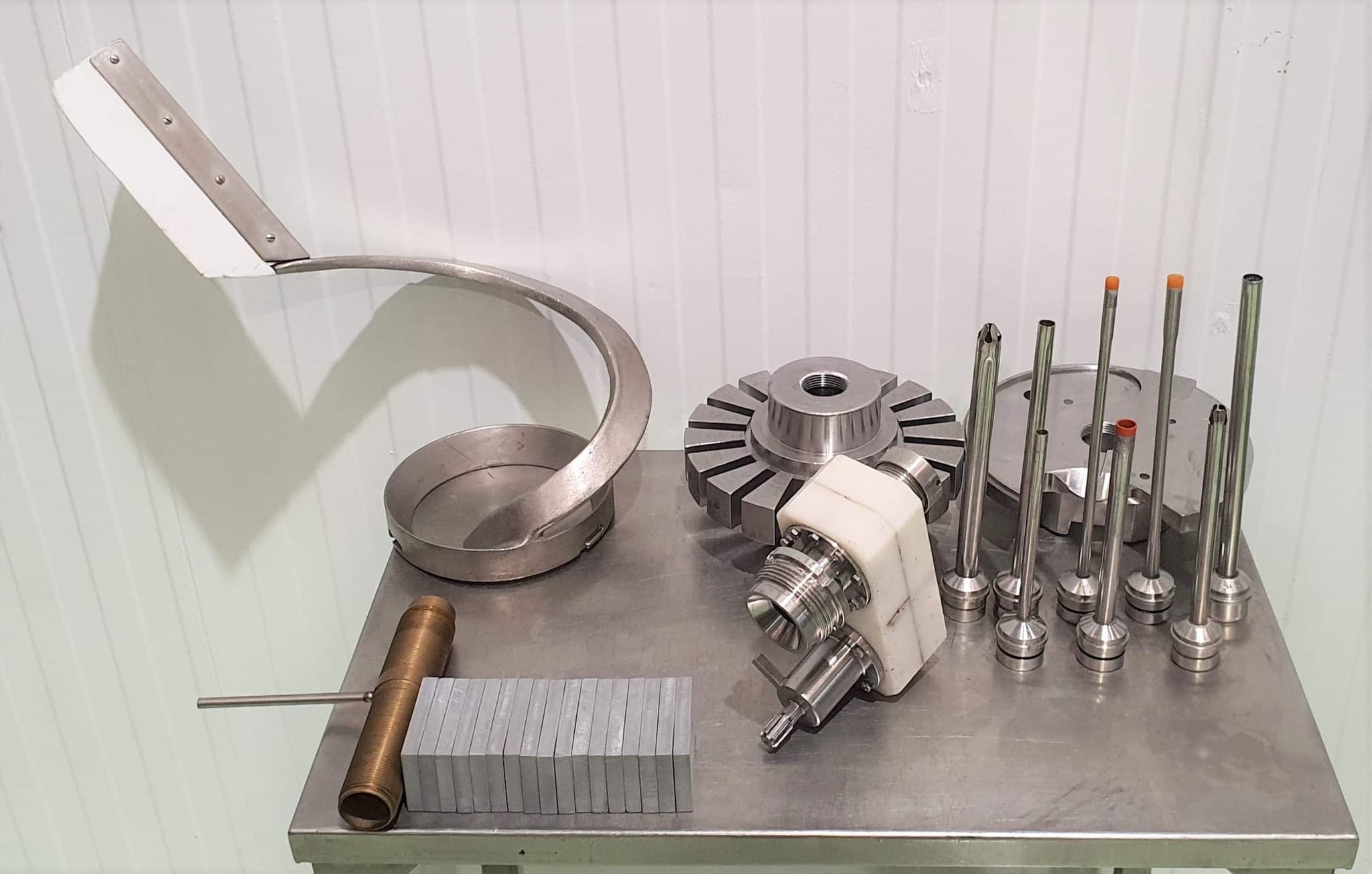 EMBUTIDORA CONTINUA RISCO  con elevador, mod RS 5001 miniatura 8