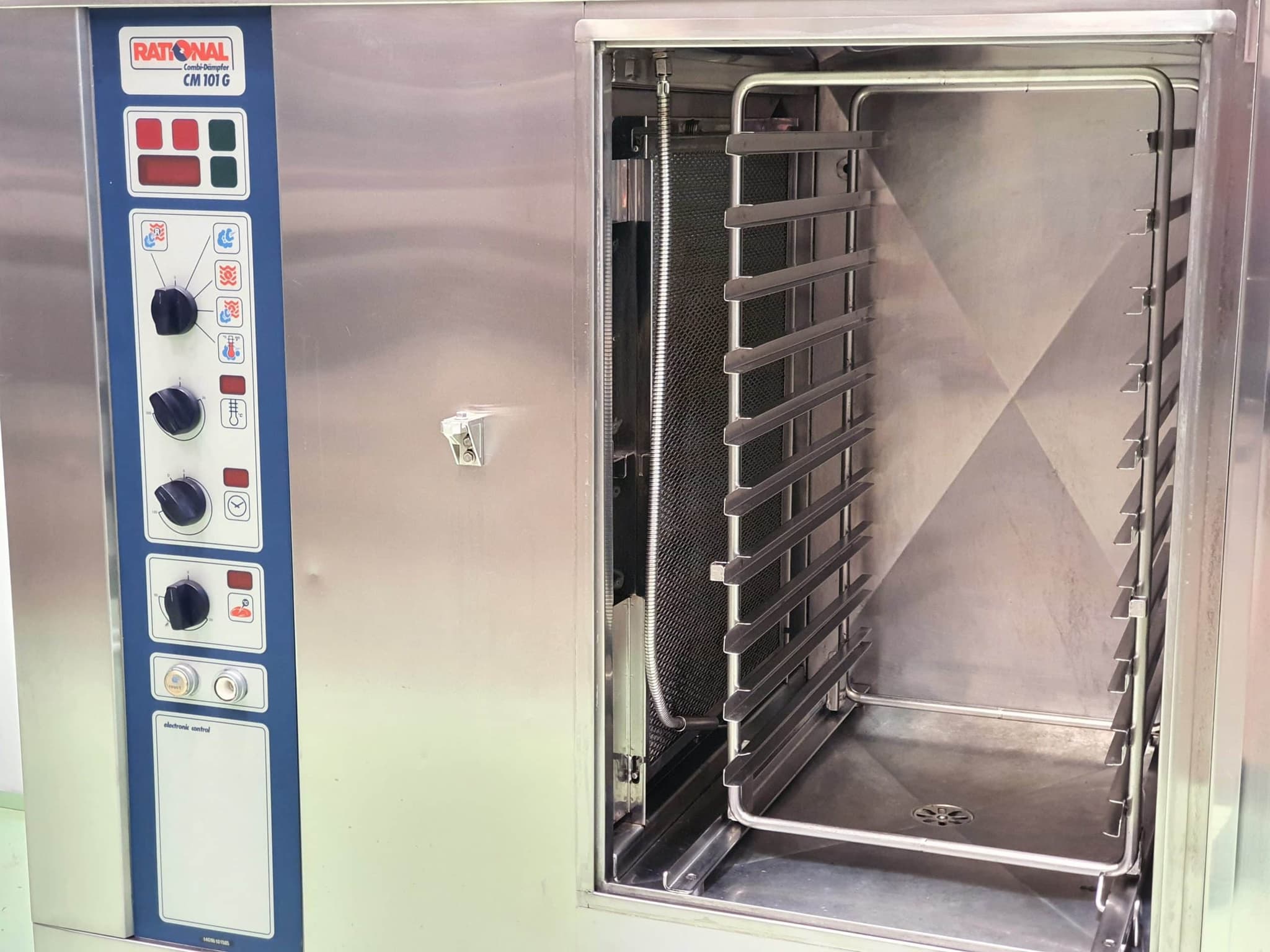HORNO RATIONAL mod. CM 101 G. miniatura 8