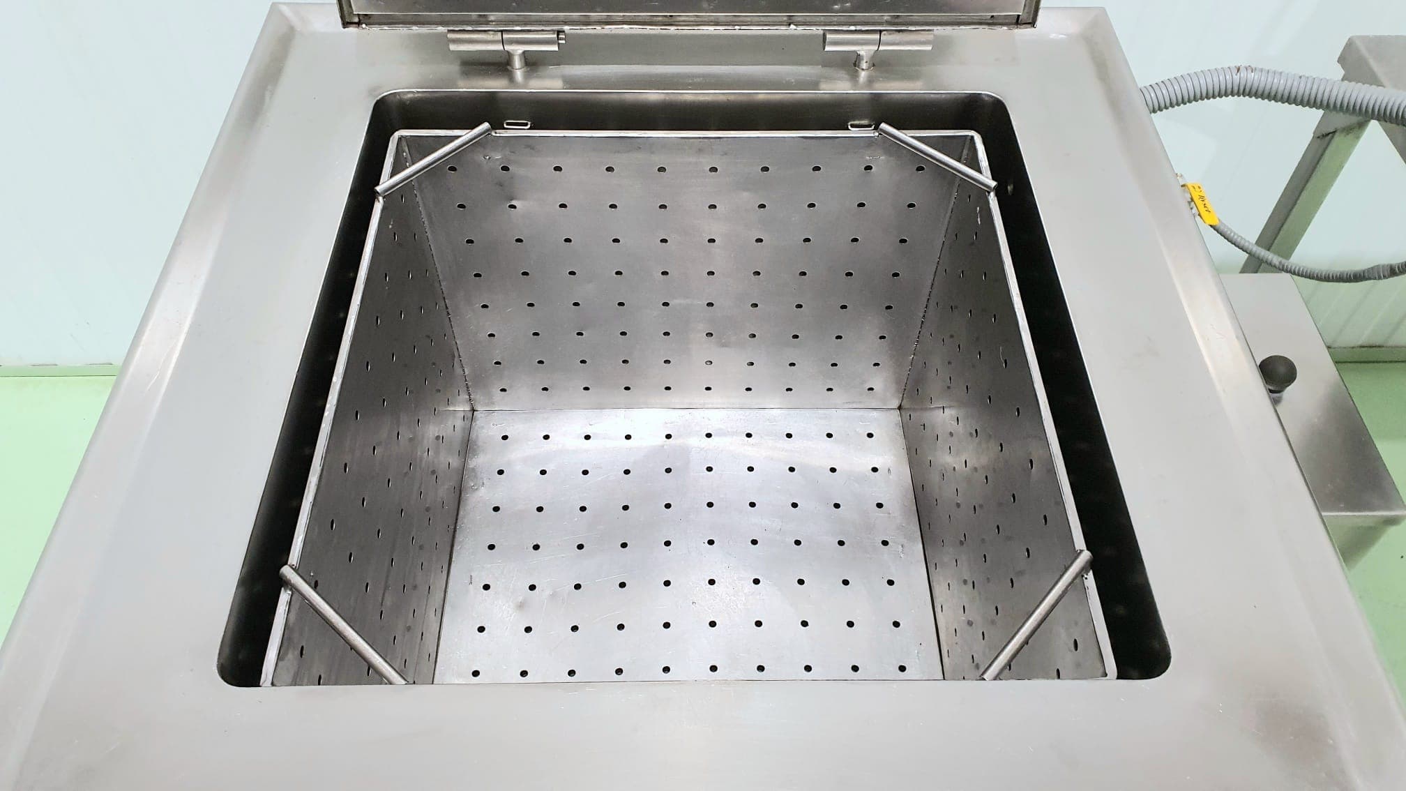 MARMITA ELÉCTRICA INOX 400 LITROS miniatura 6