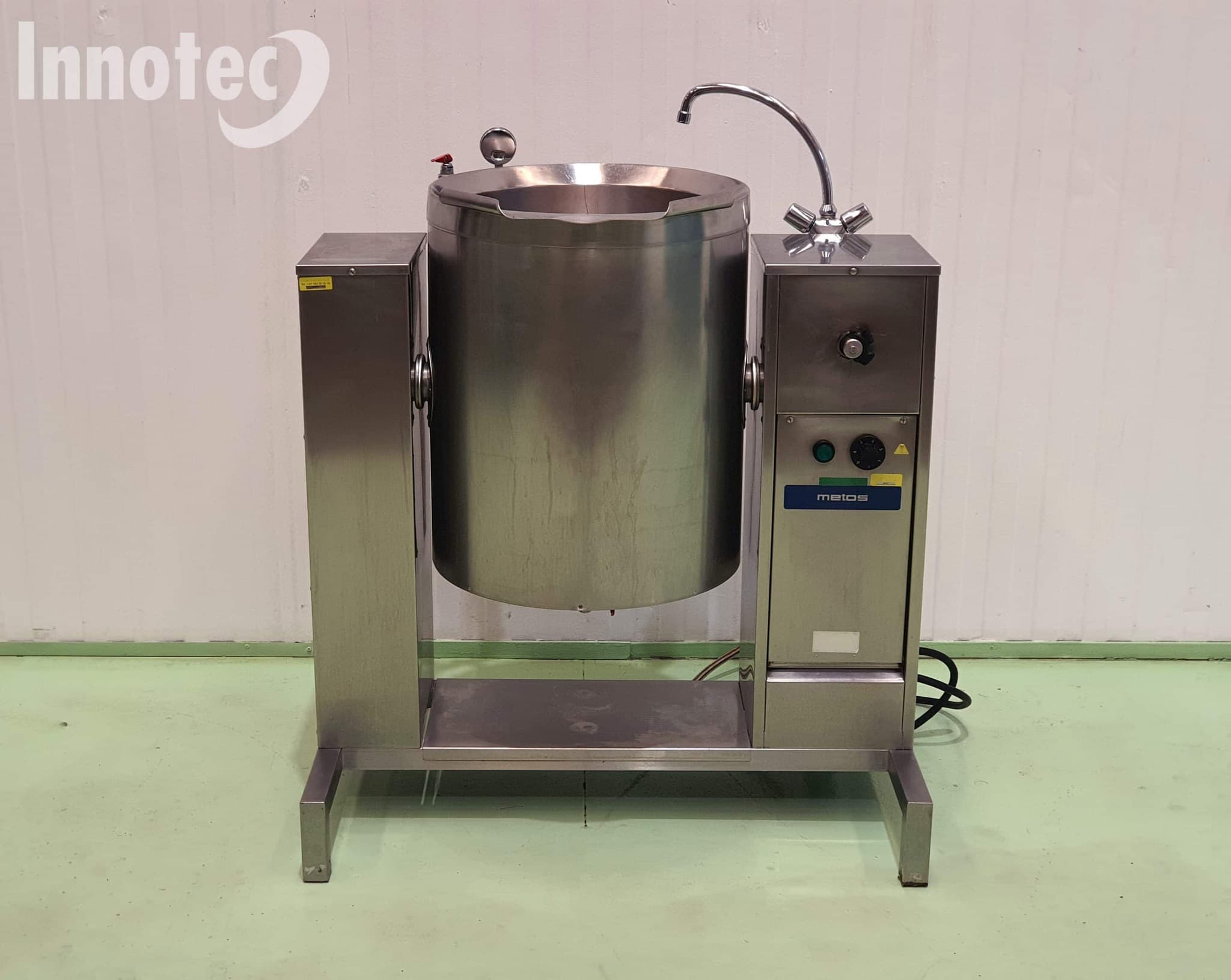 MARMITA ELÉCTRICA 50lts CON VOLCADOR METOS mod. BG50