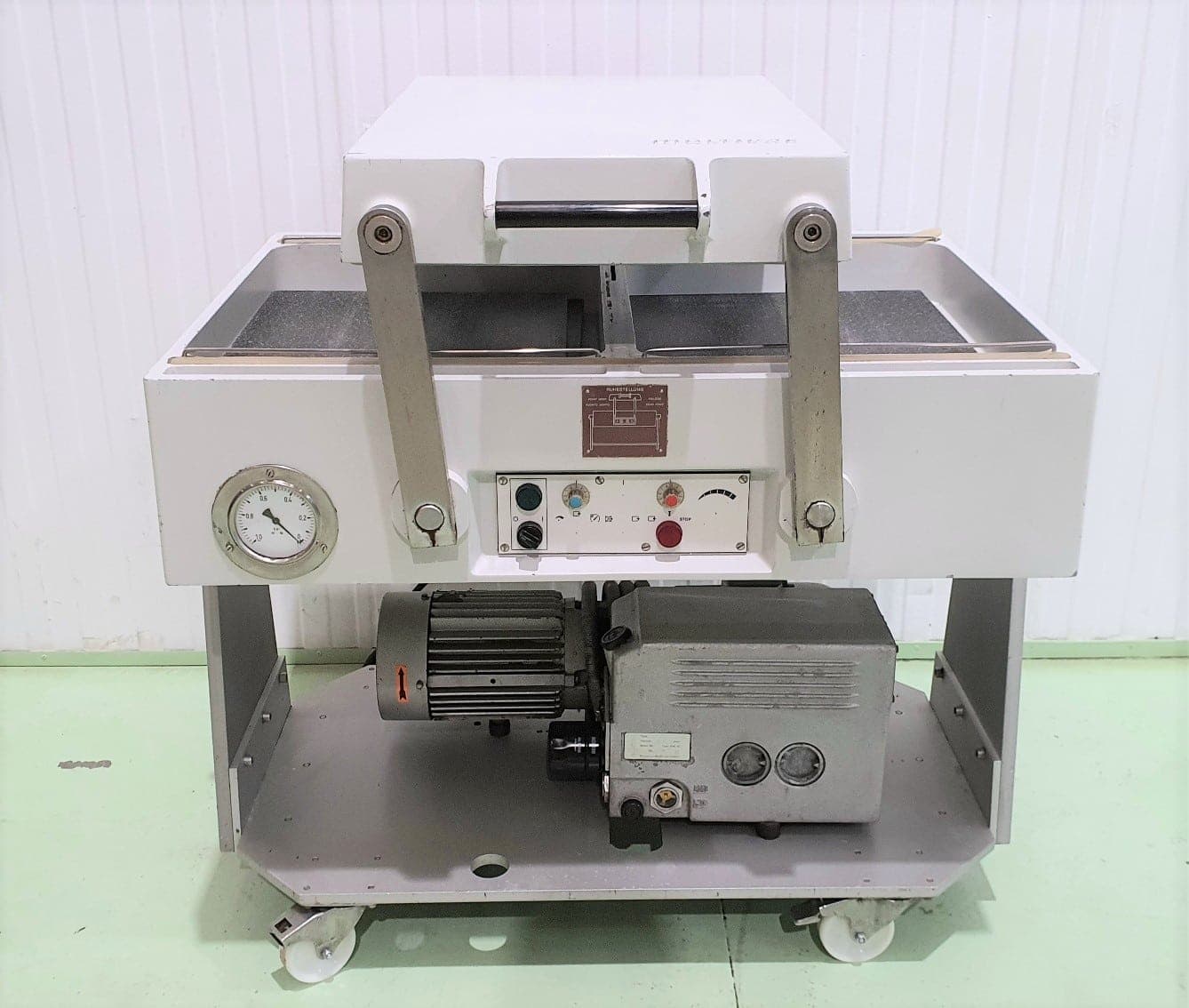 ENVASADORA AL VACÍO DOBLE MULTIVAC AG600 miniatura 8