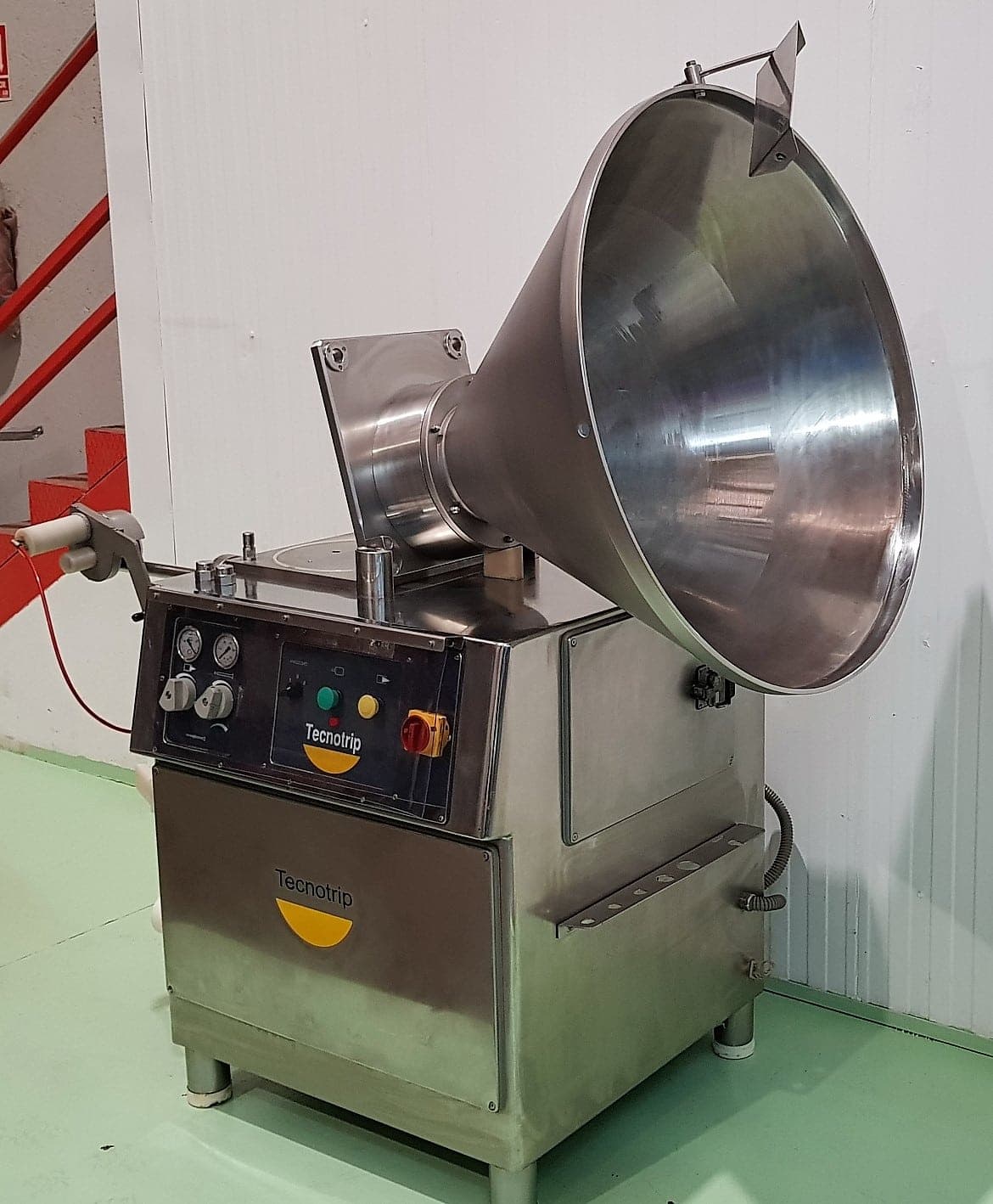 EMBUTIDORA CONTINUA TECNOTRIP EC-6N tolva 270lts miniatura 4