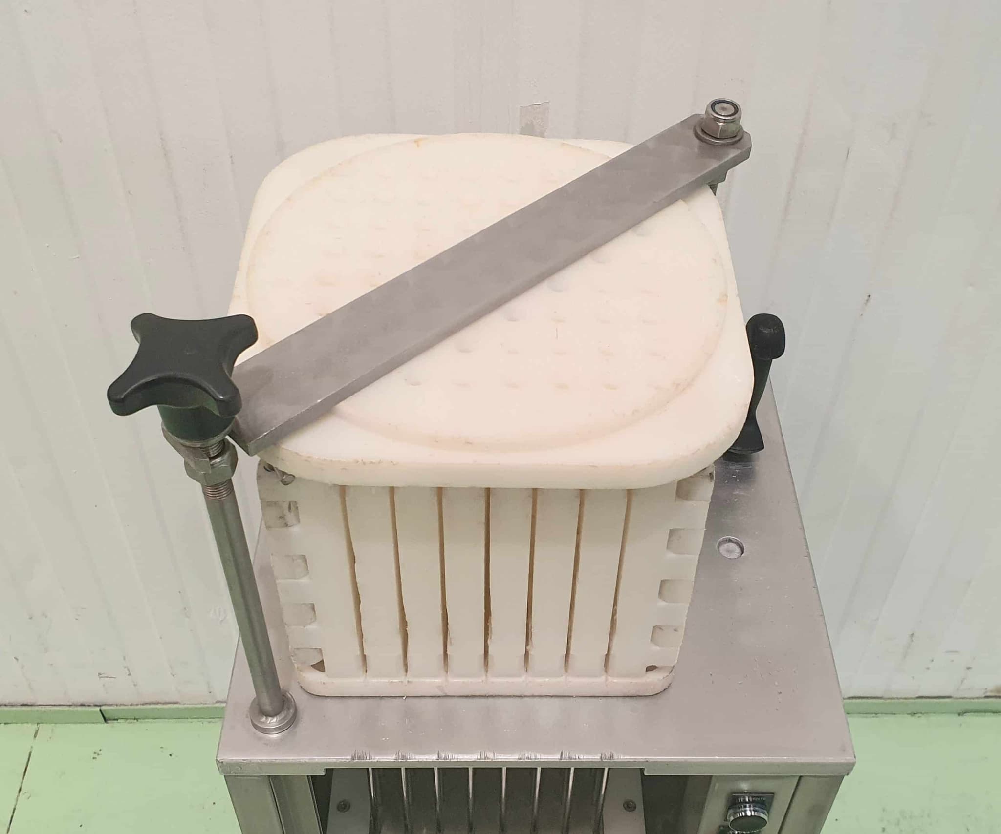 FORMADORA DE BROCHETAS EMSENS ESA miniatura 5