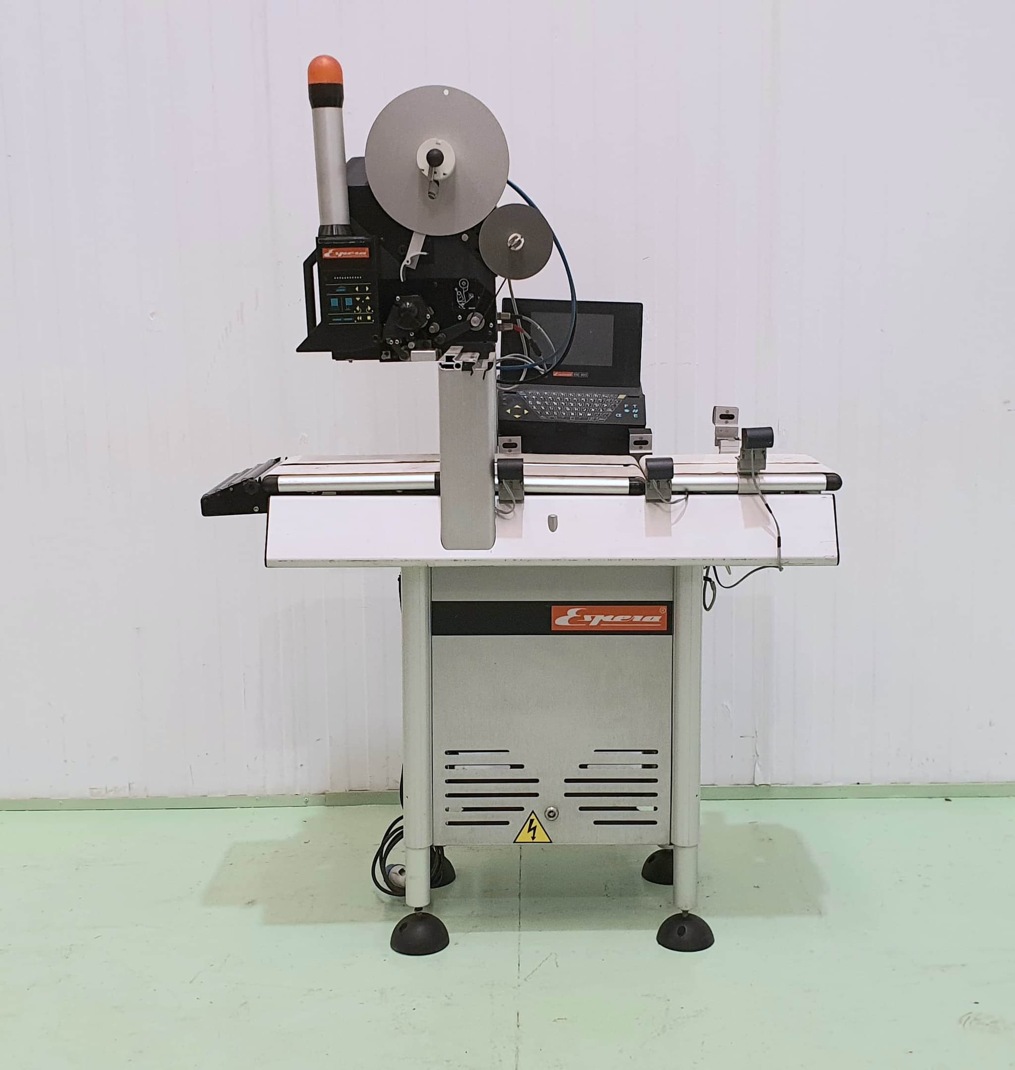 ETIQUETADORA PESADORA AUTOMÁTICA ESPERA ES600SM