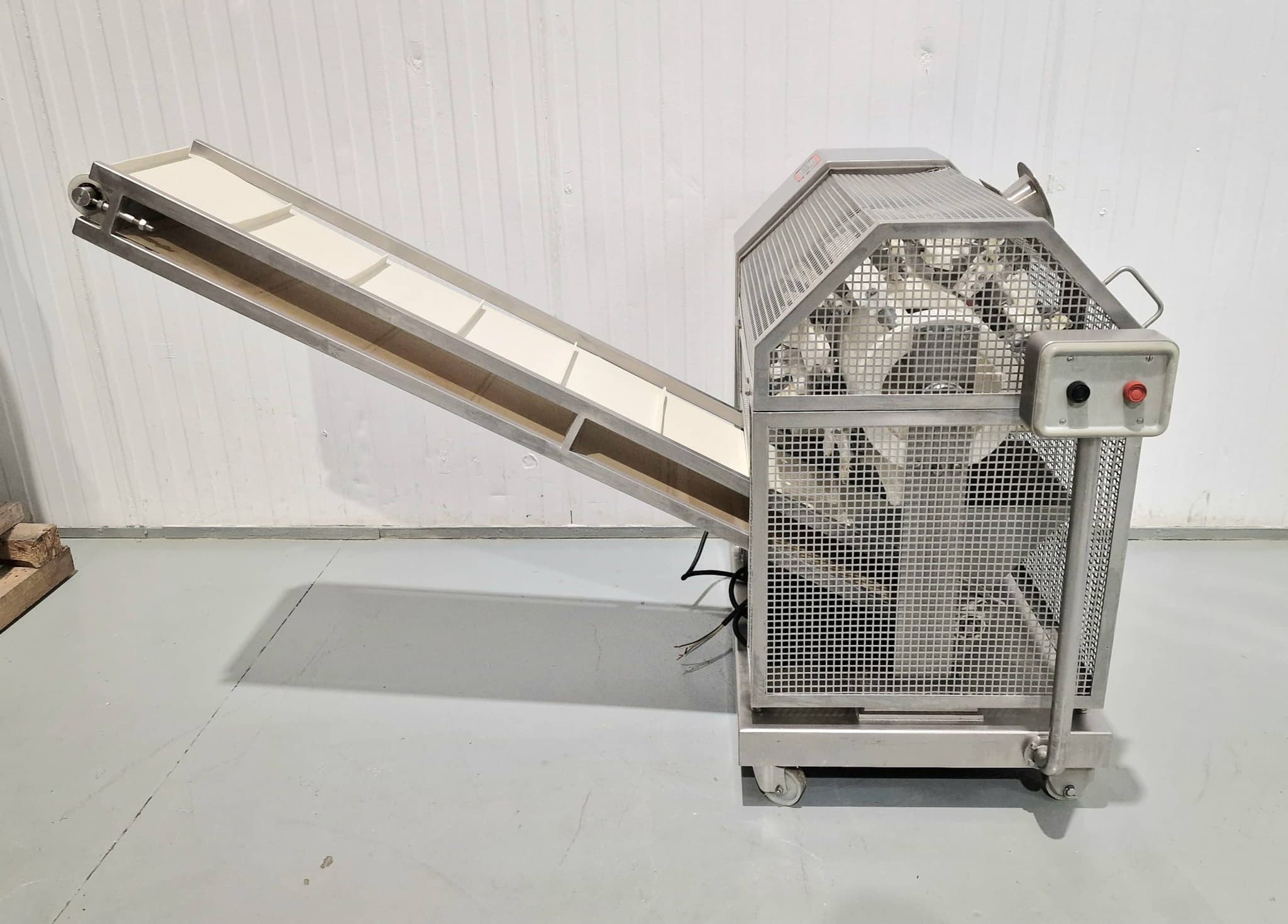 MÁQUINA PARA CORTAR SALCHICHAS RISCO II miniatura 2