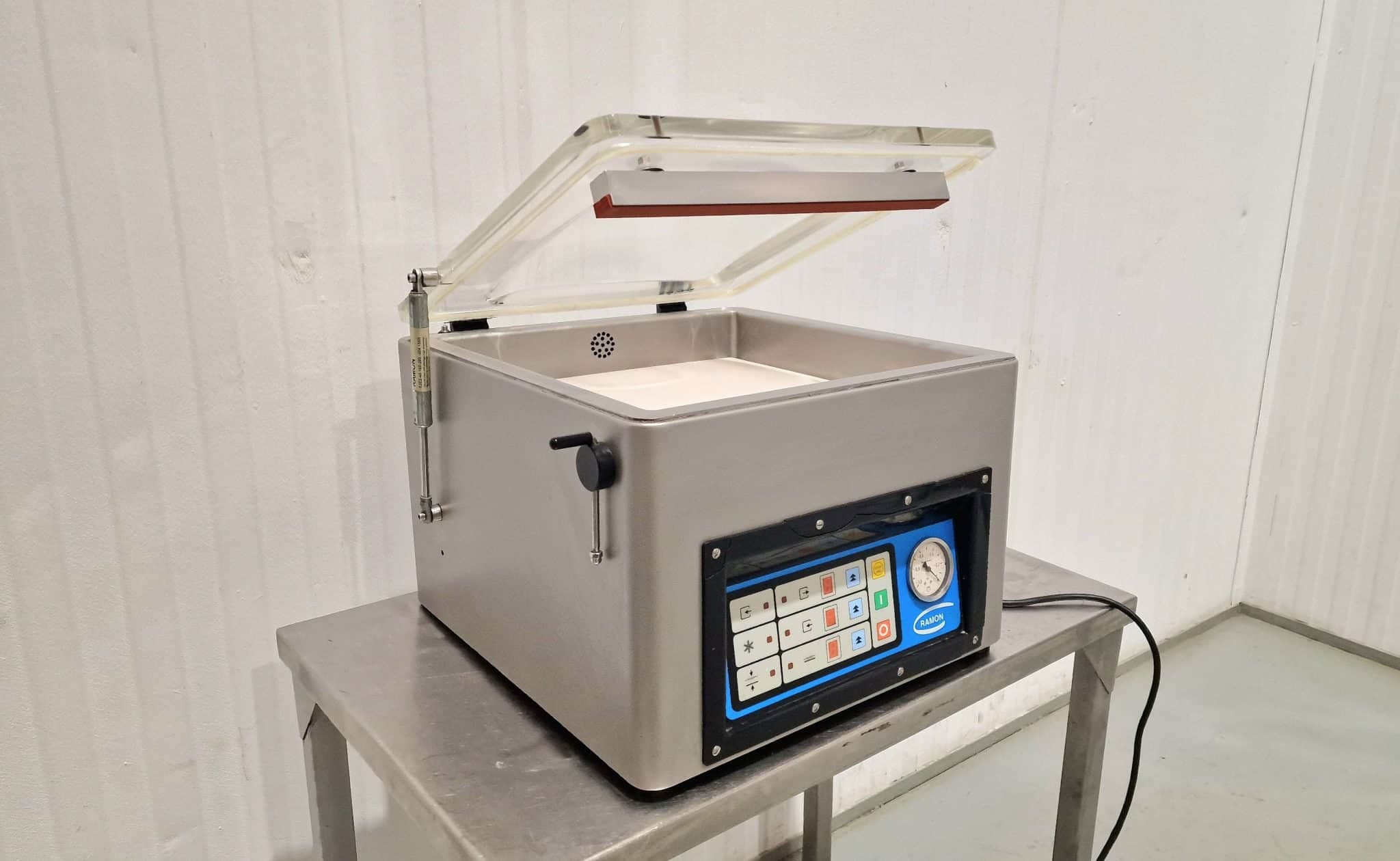 ENVASADORA AL VACÍO DE CAMPANA TALLERES RAMON