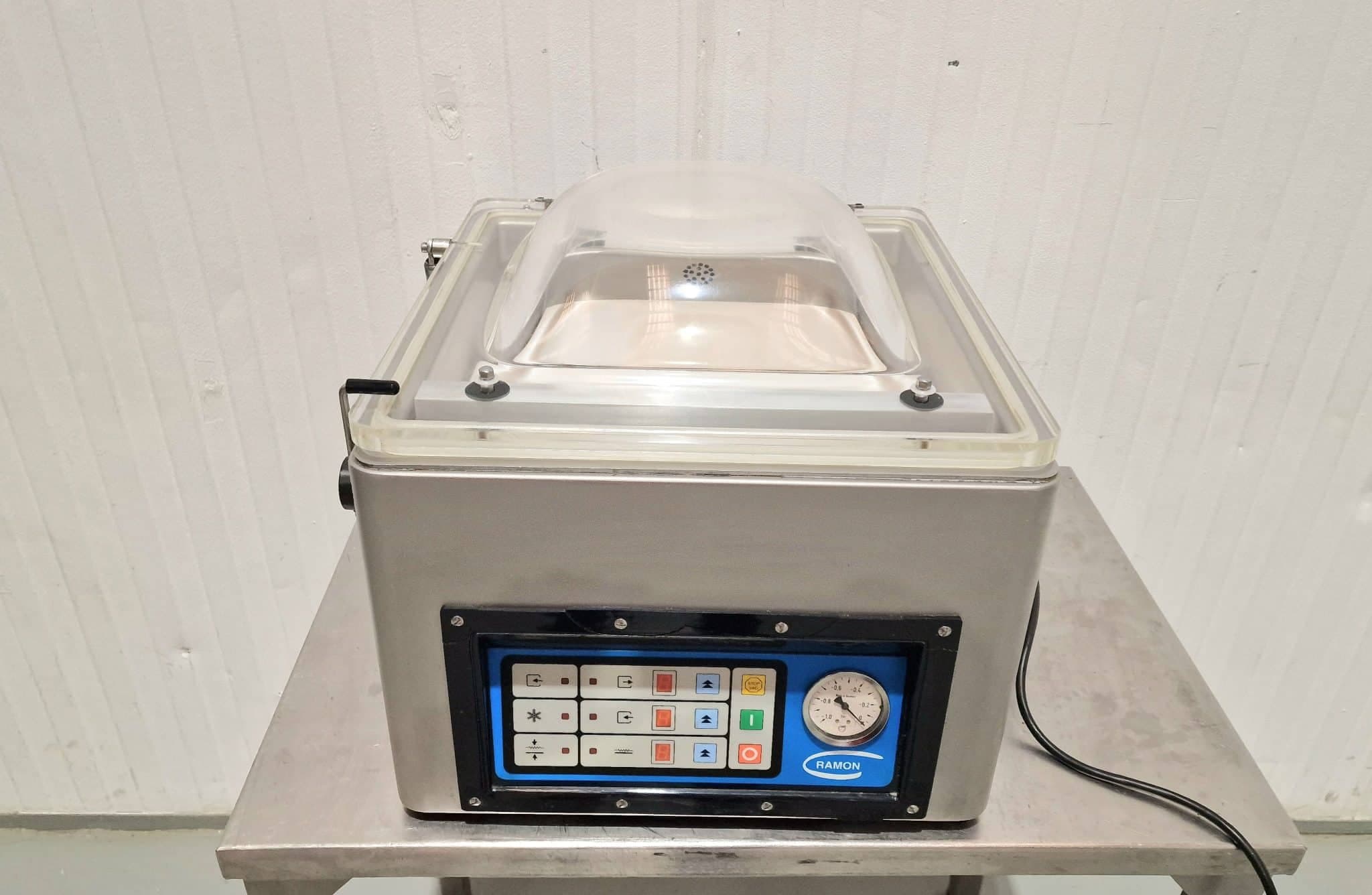 ENVASADORA AL VACÍO DE CAMPANA TALLERES RAMON miniatura 4