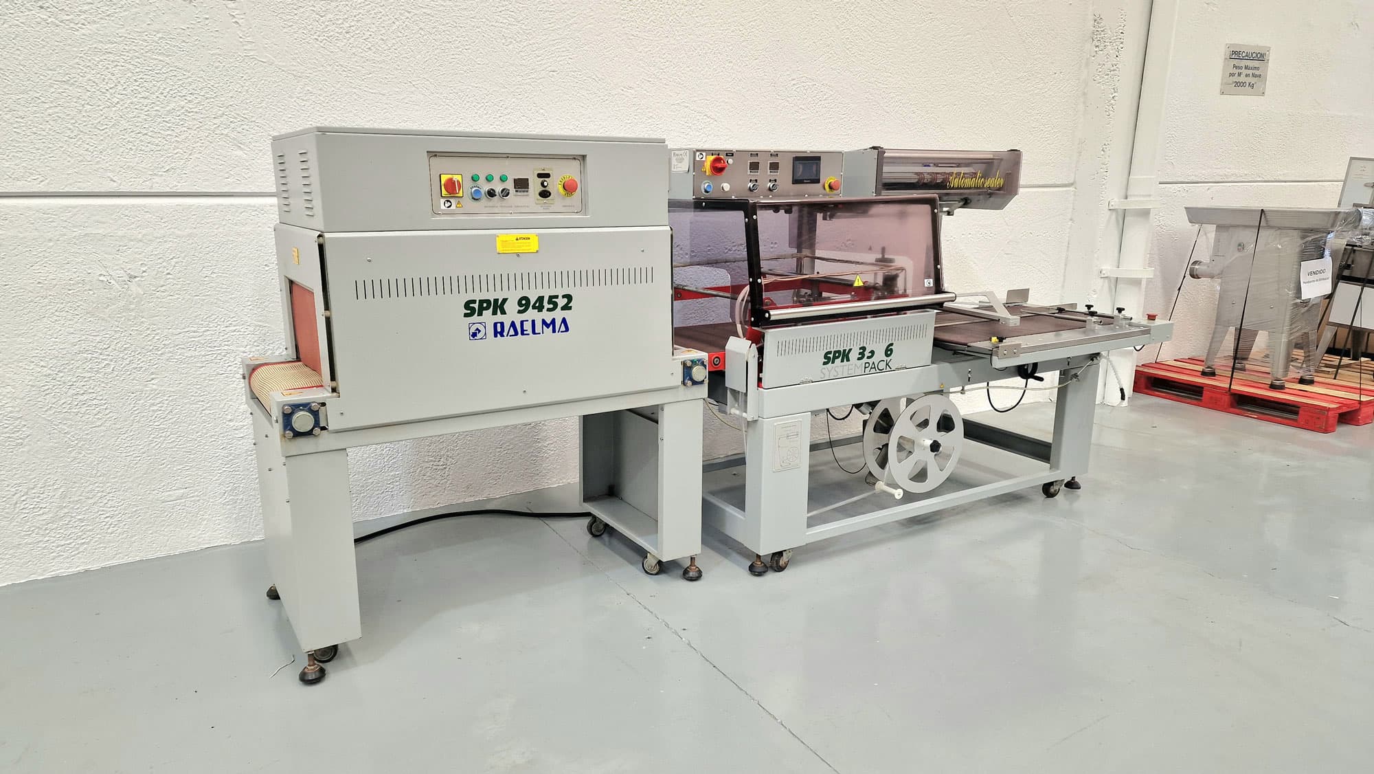 ENVASADORA ANGULAR + TÚNEL RETRACTIL RAELMA miniatura 2