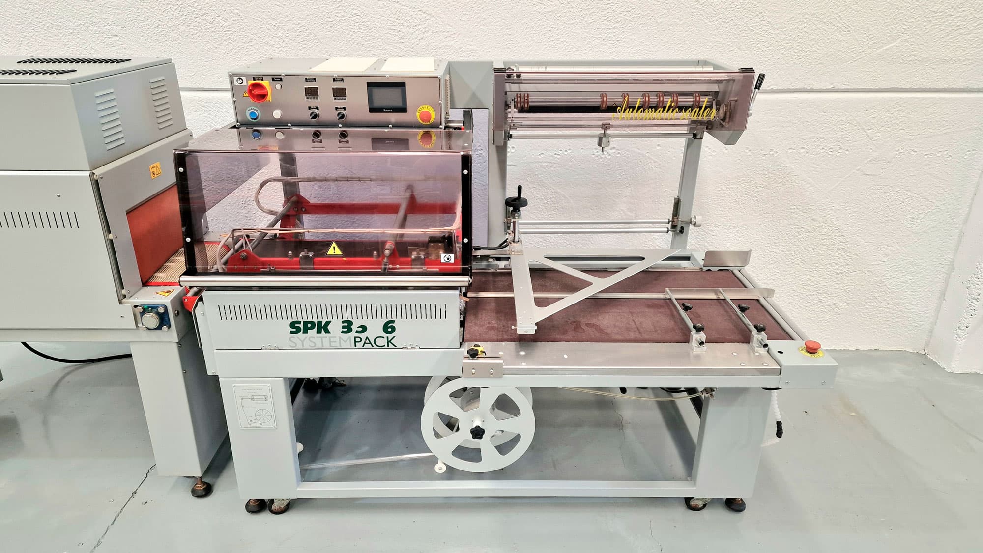 ENVASADORA ANGULAR + TÚNEL RETRACTIL RAELMA miniatura 4