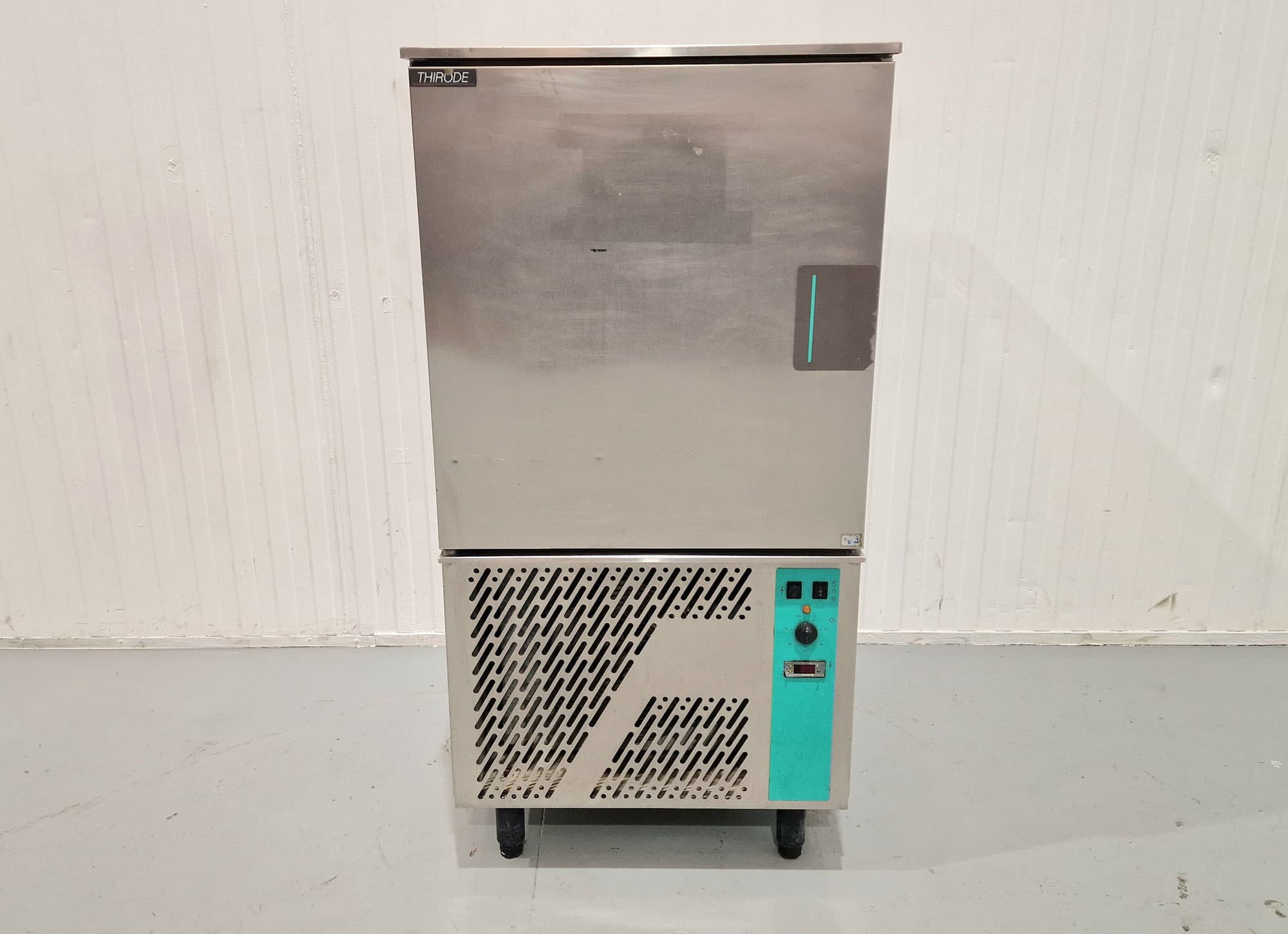 ABATIDOR DE TEMPERATURA DE 10 BANDEJAS THIRODE miniatura 2