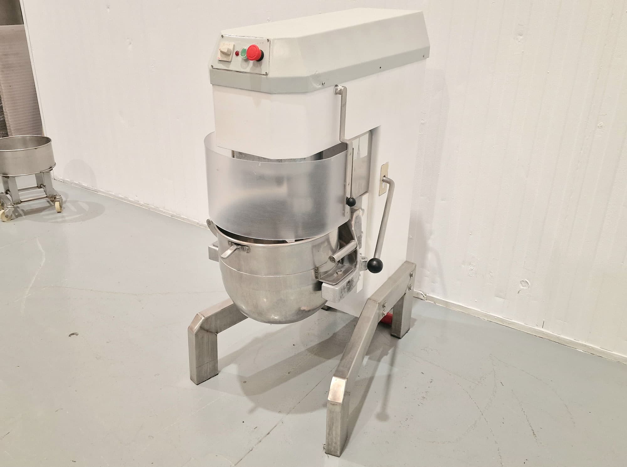 AMASADORA PLANETARIA DE PASTELERIA 30 LITROS miniatura 7