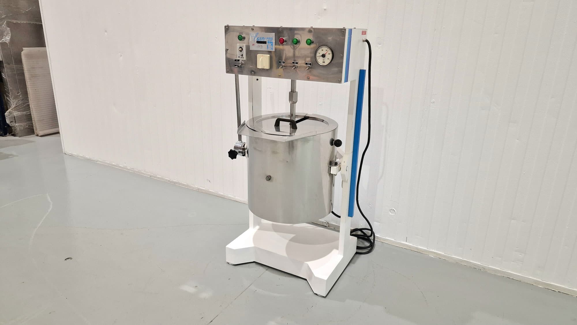 CUECE CREMAS ELÉCTRICO CON MEZCLADOR E. GABARRO 50 LITROS miniatura 3