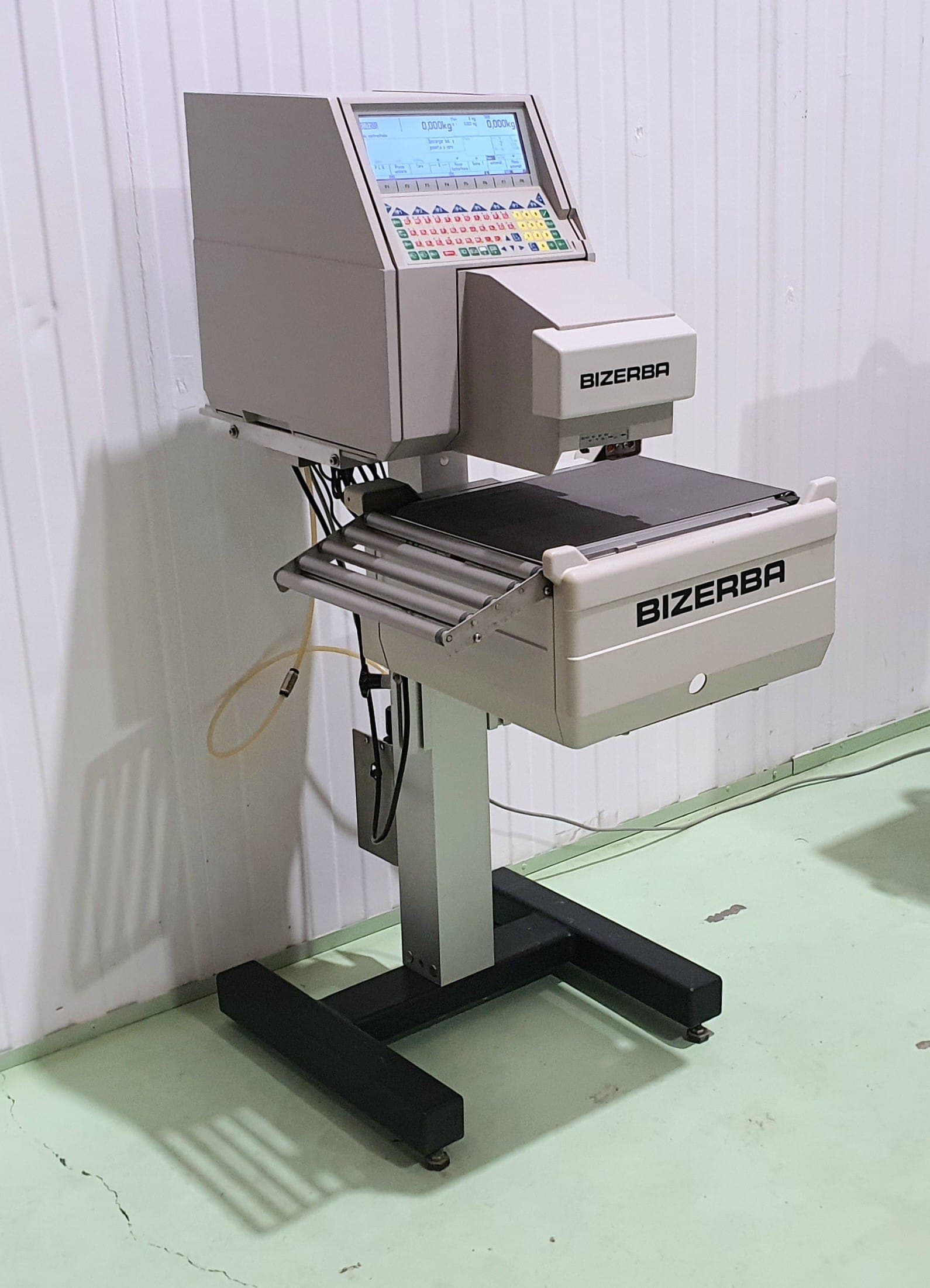 ETIQUETADORA PESADORA BIZERBA GV W