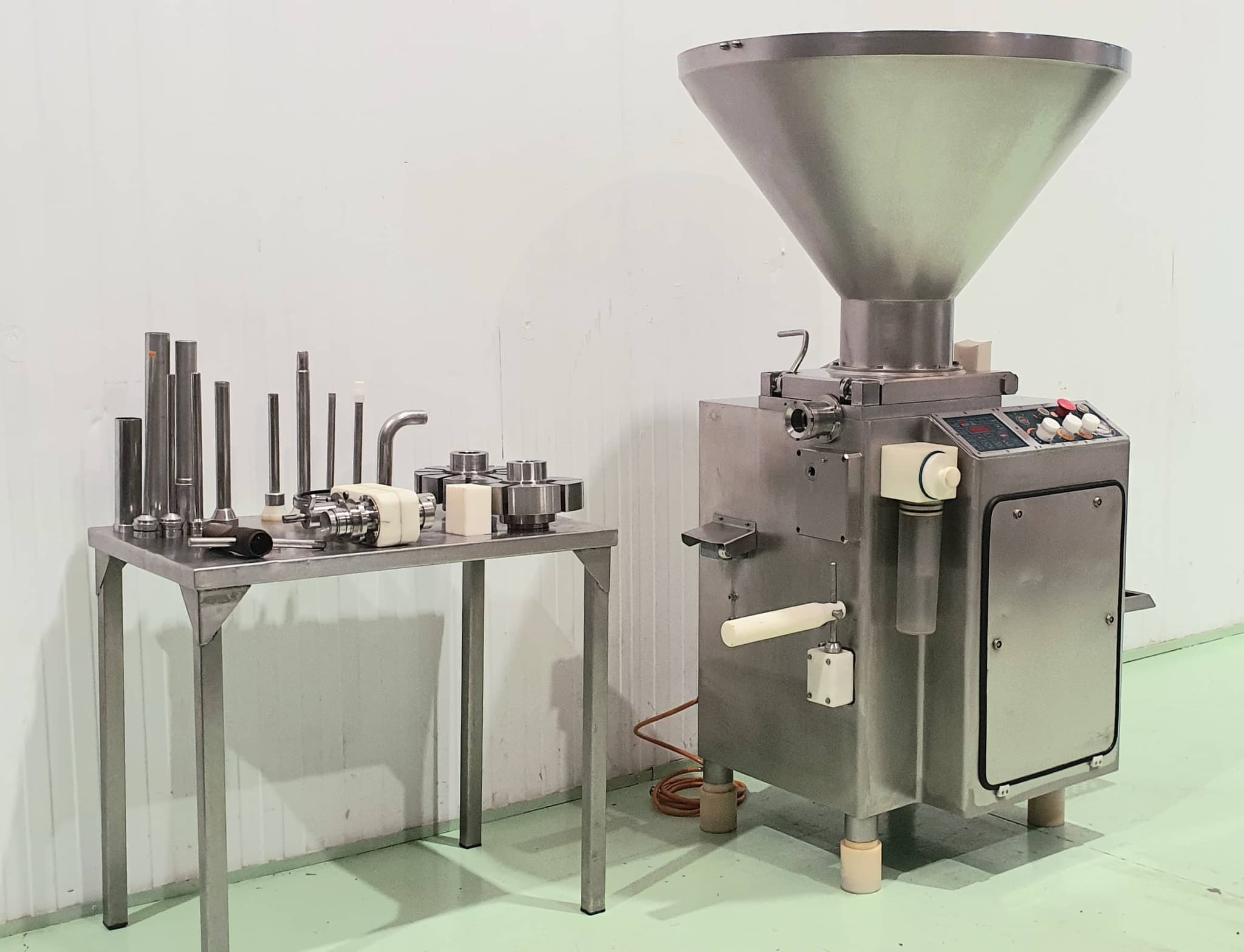 EMBUTIDORA CONTINUA RISCO RS-4000